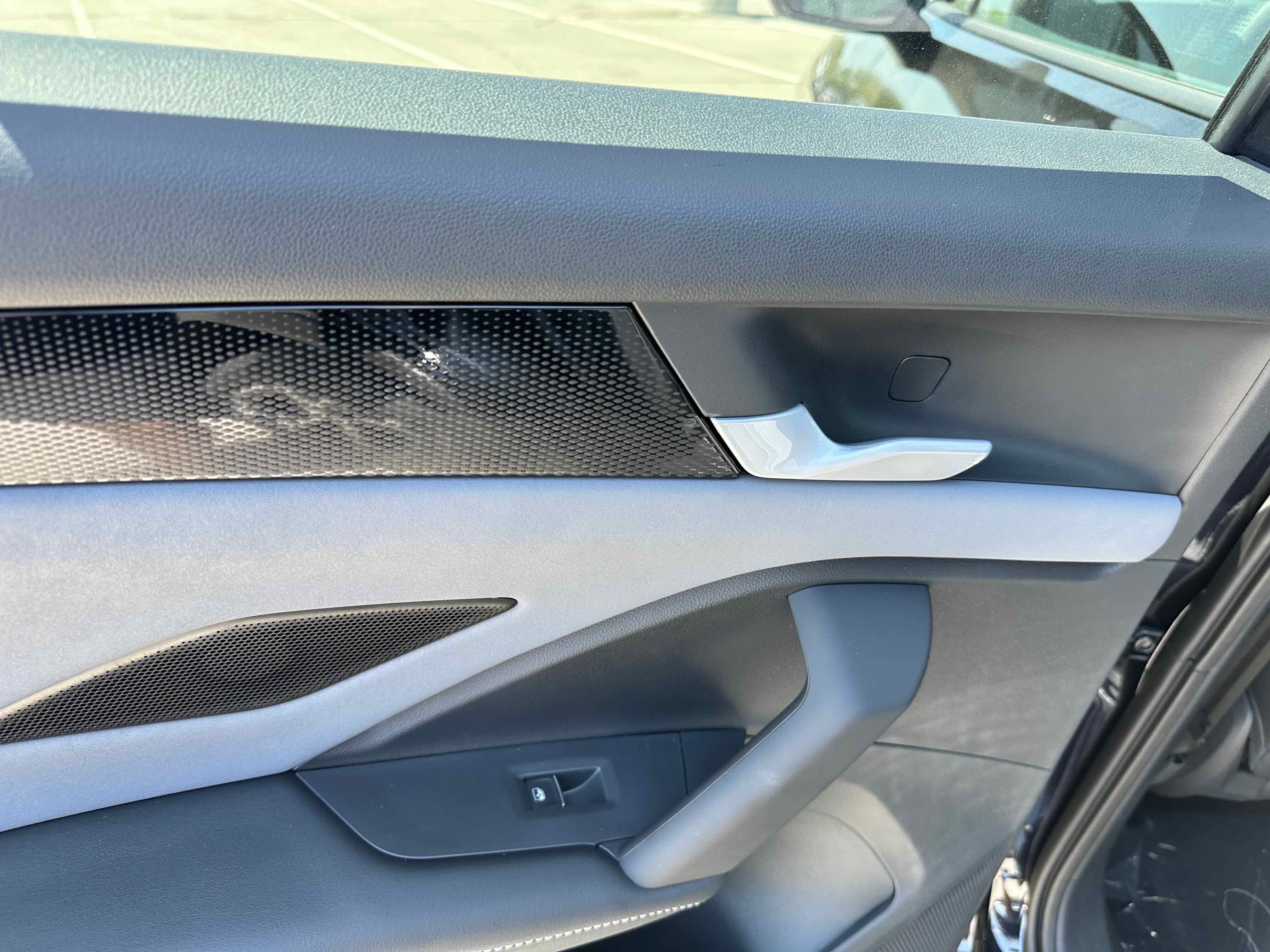 2025 Volkswagen Tiguan SE