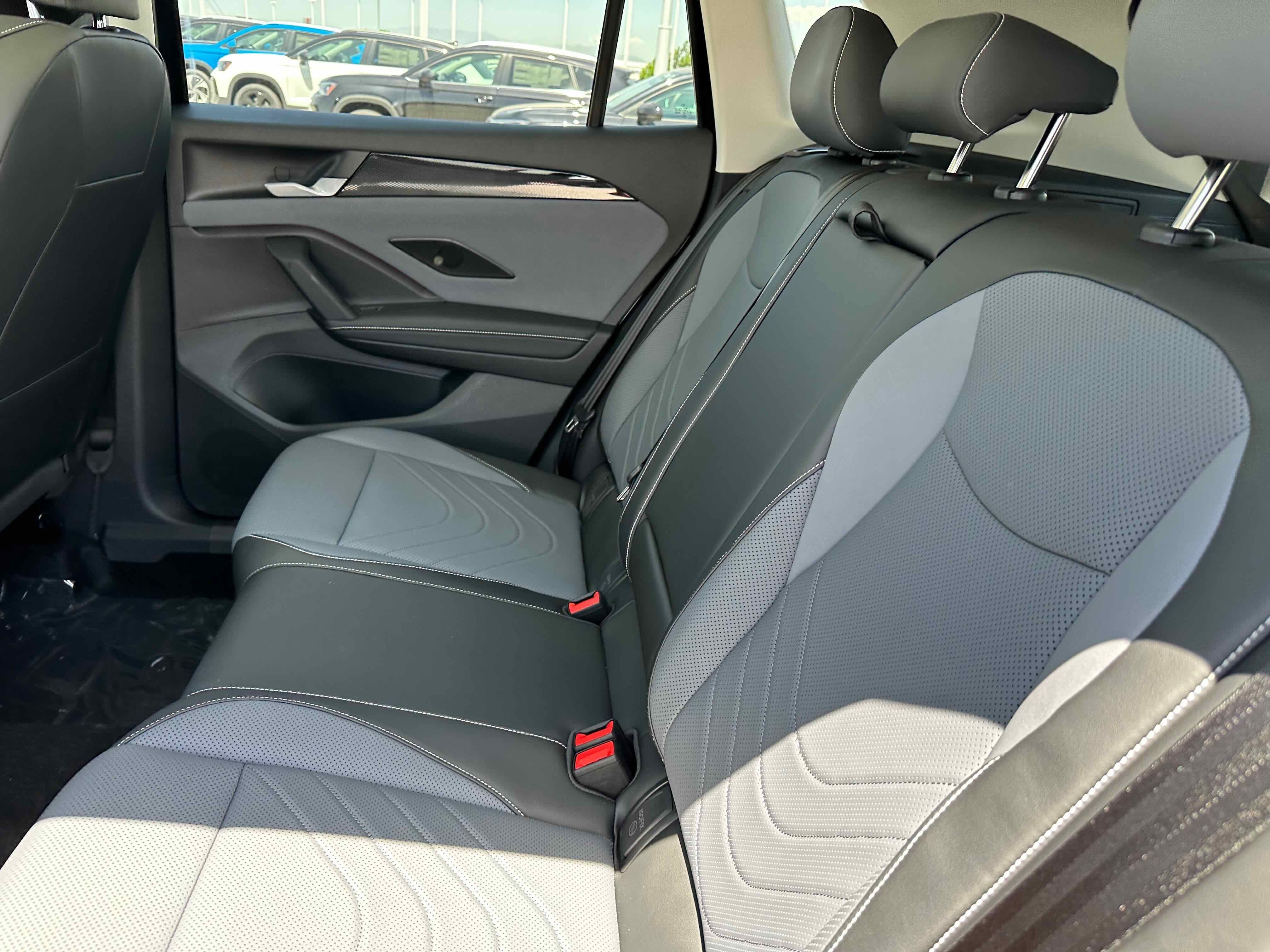 2025 Volkswagen Tiguan SE