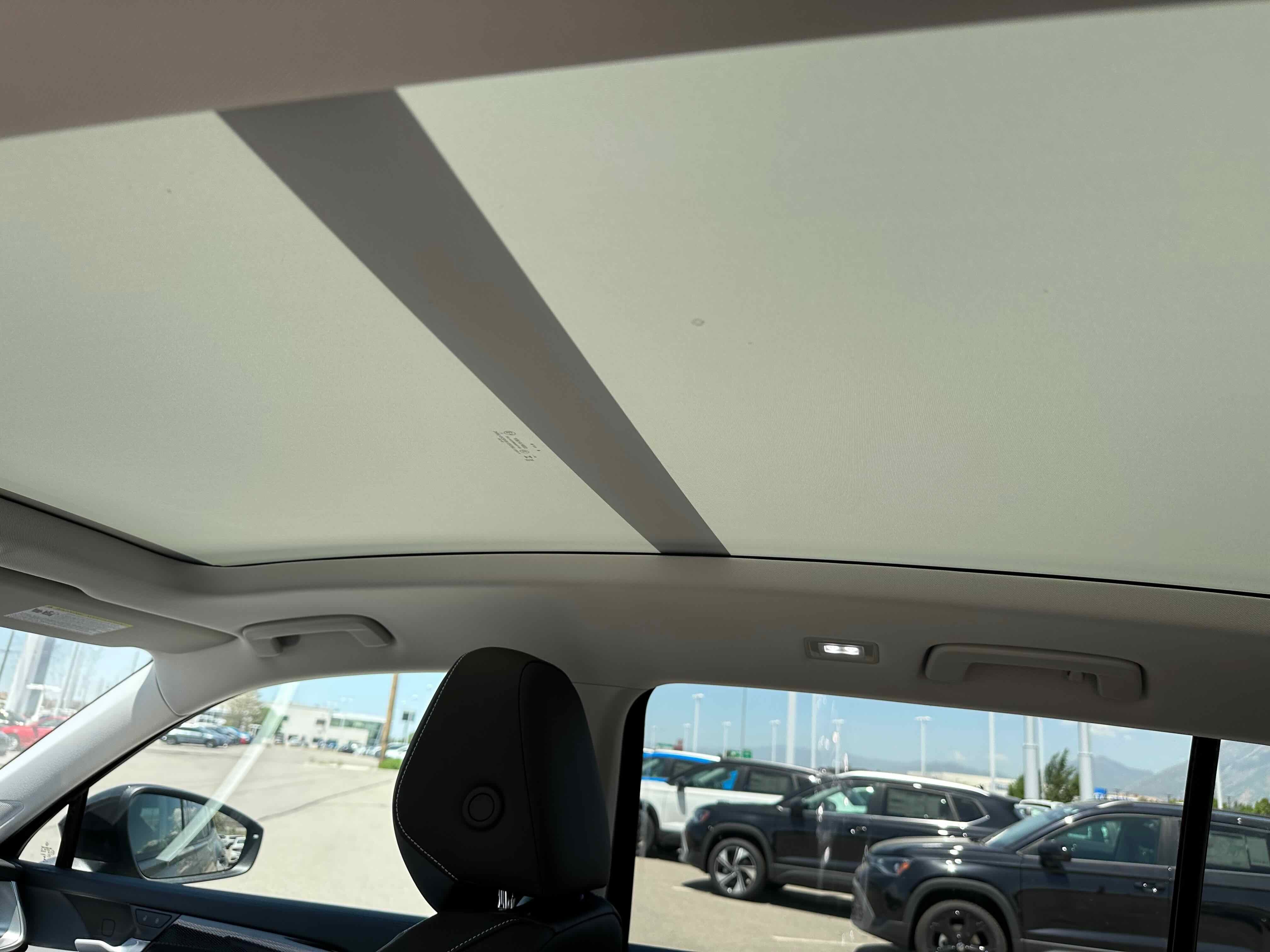 2025 Volkswagen Tiguan SE