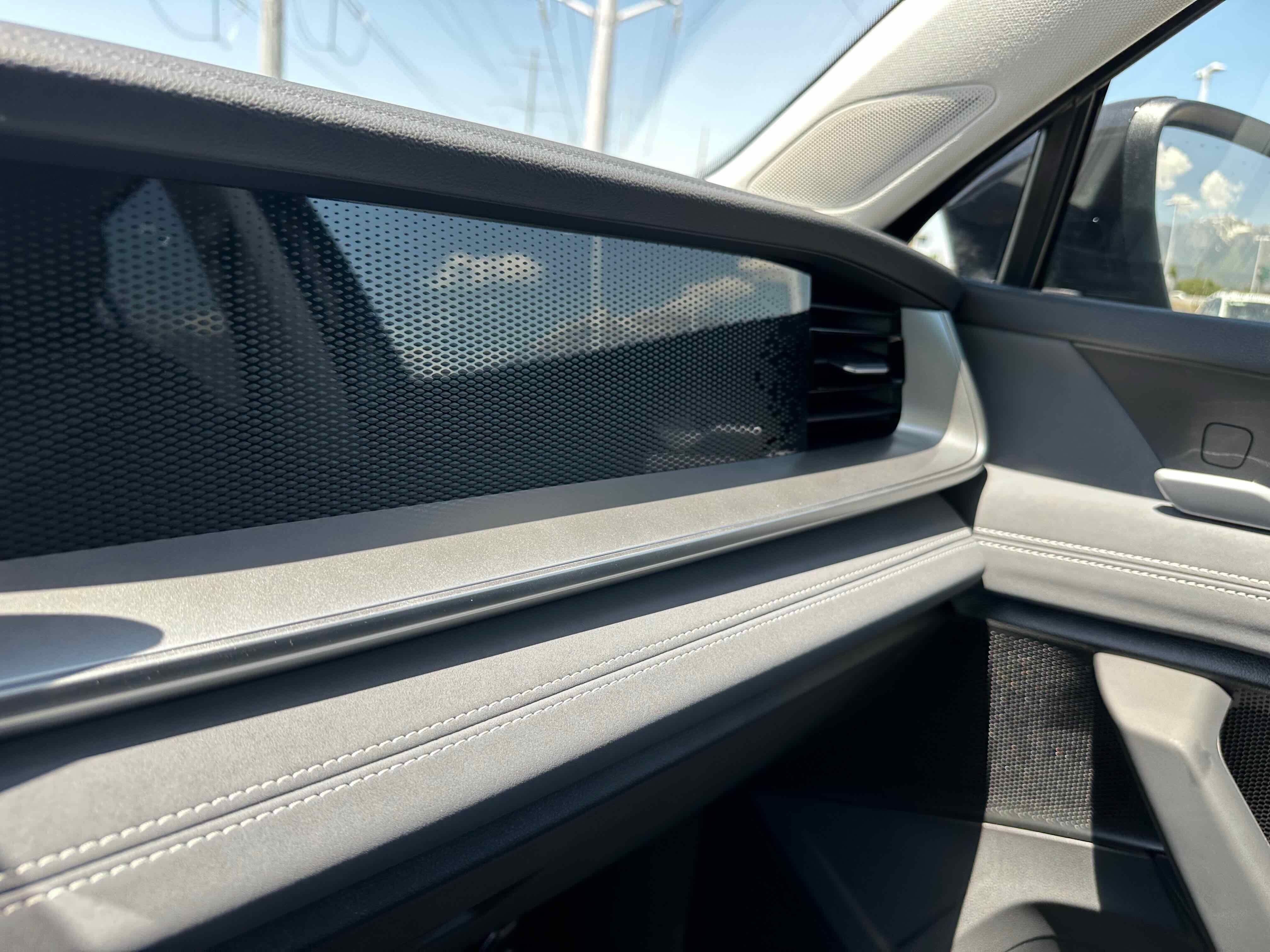 2025 Volkswagen Tiguan SE