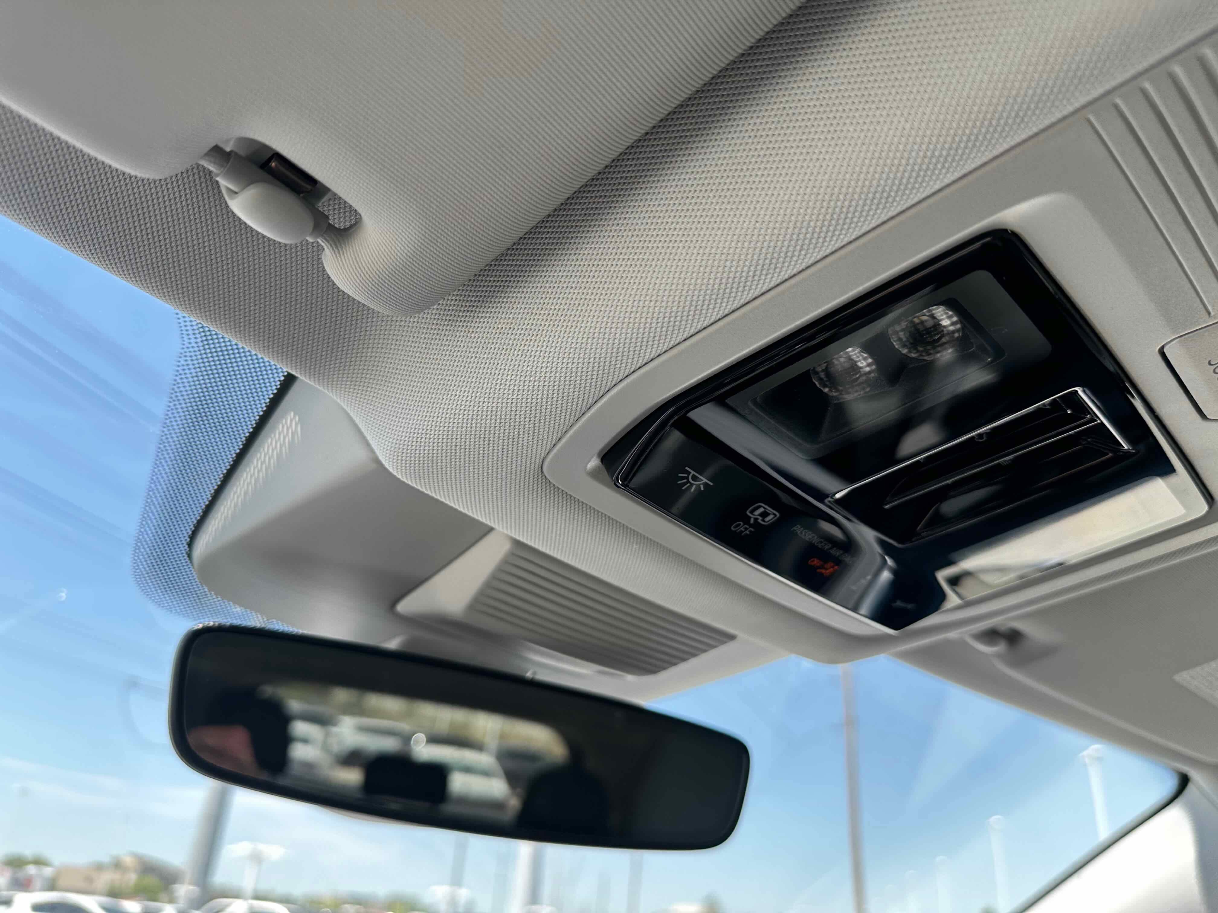 2025 Volkswagen Tiguan SE