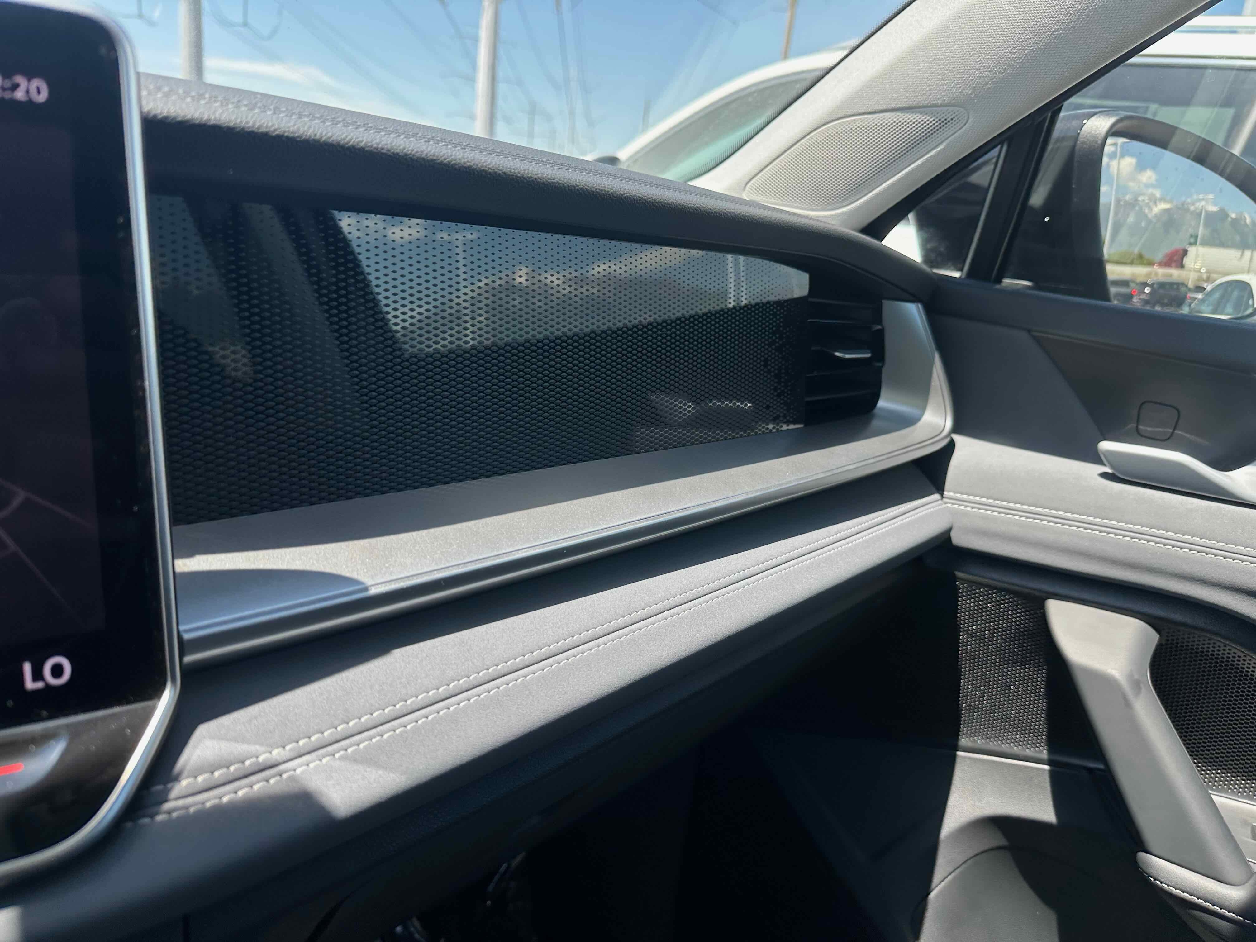 2025 Volkswagen Tiguan SE