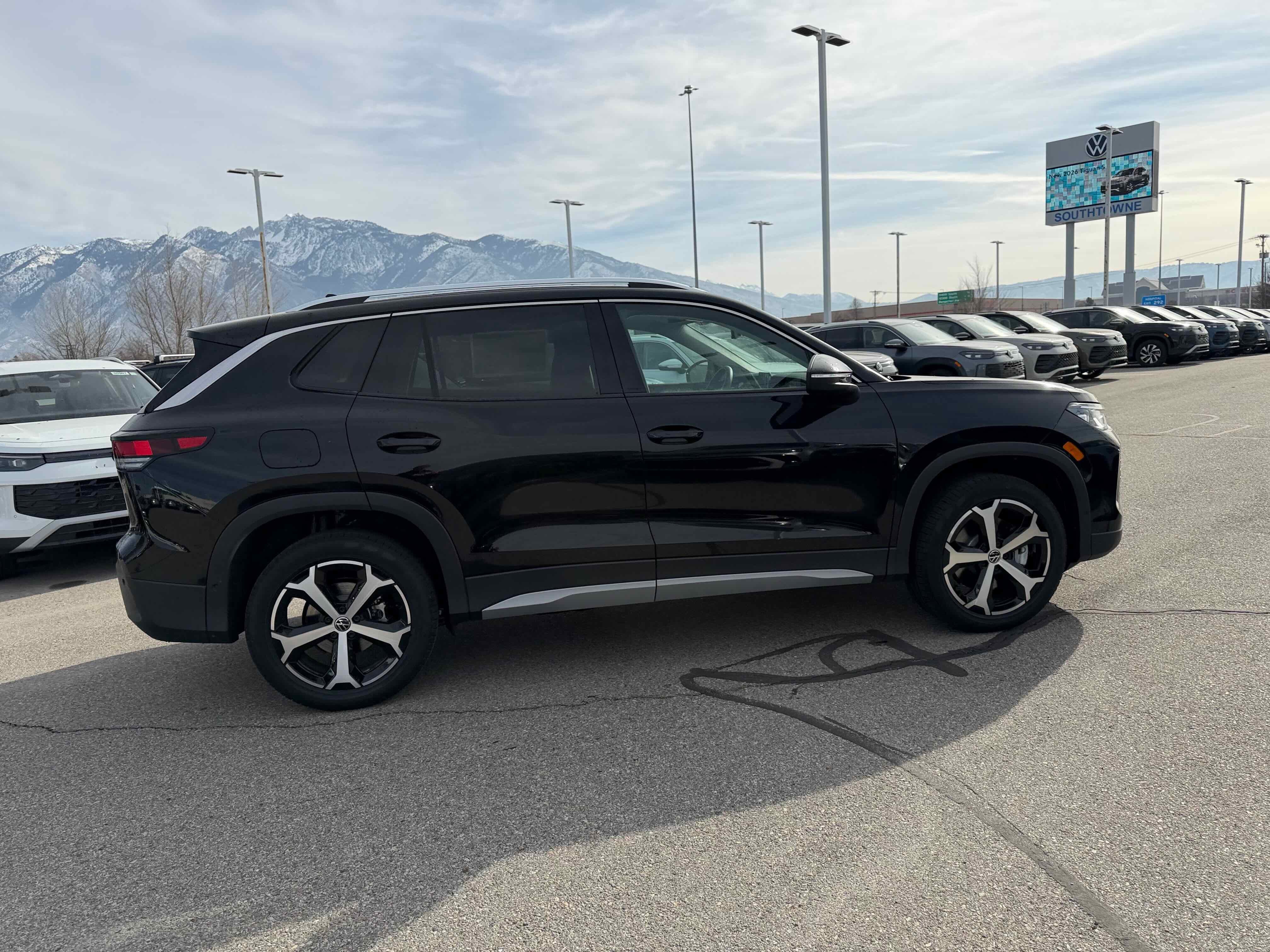 2026 Volkswagen Tiguan SE