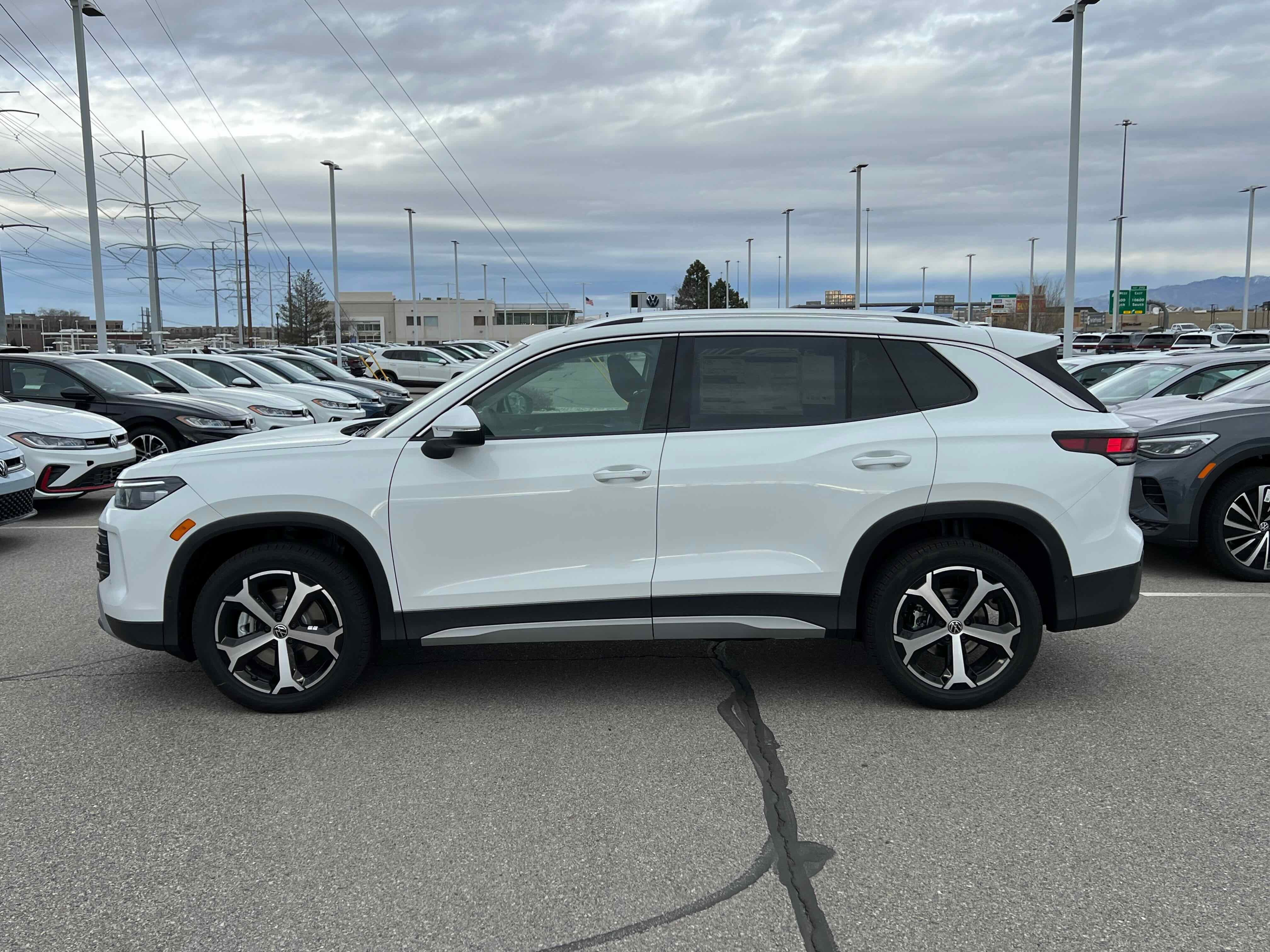 2026 Volkswagen Tiguan SE