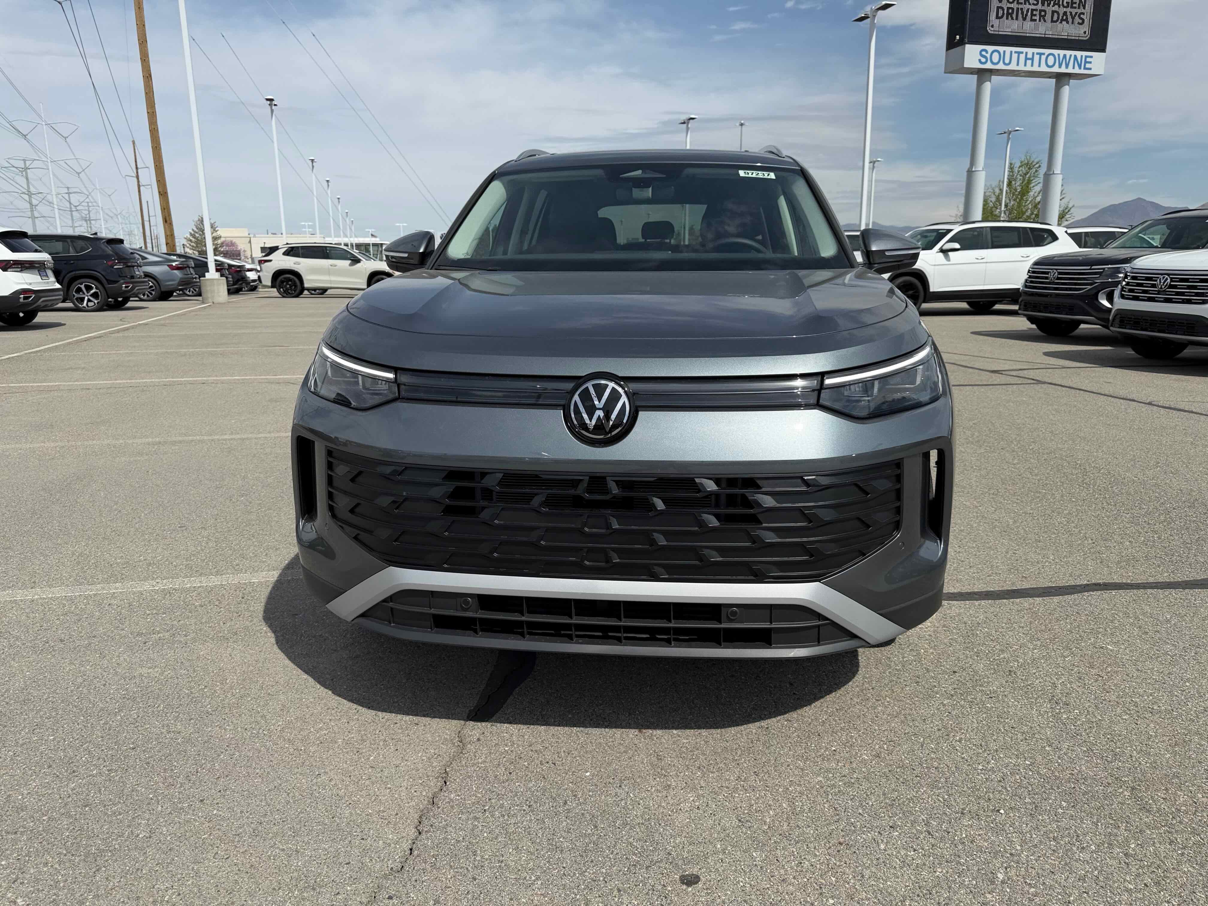 2026 Volkswagen Tiguan SE