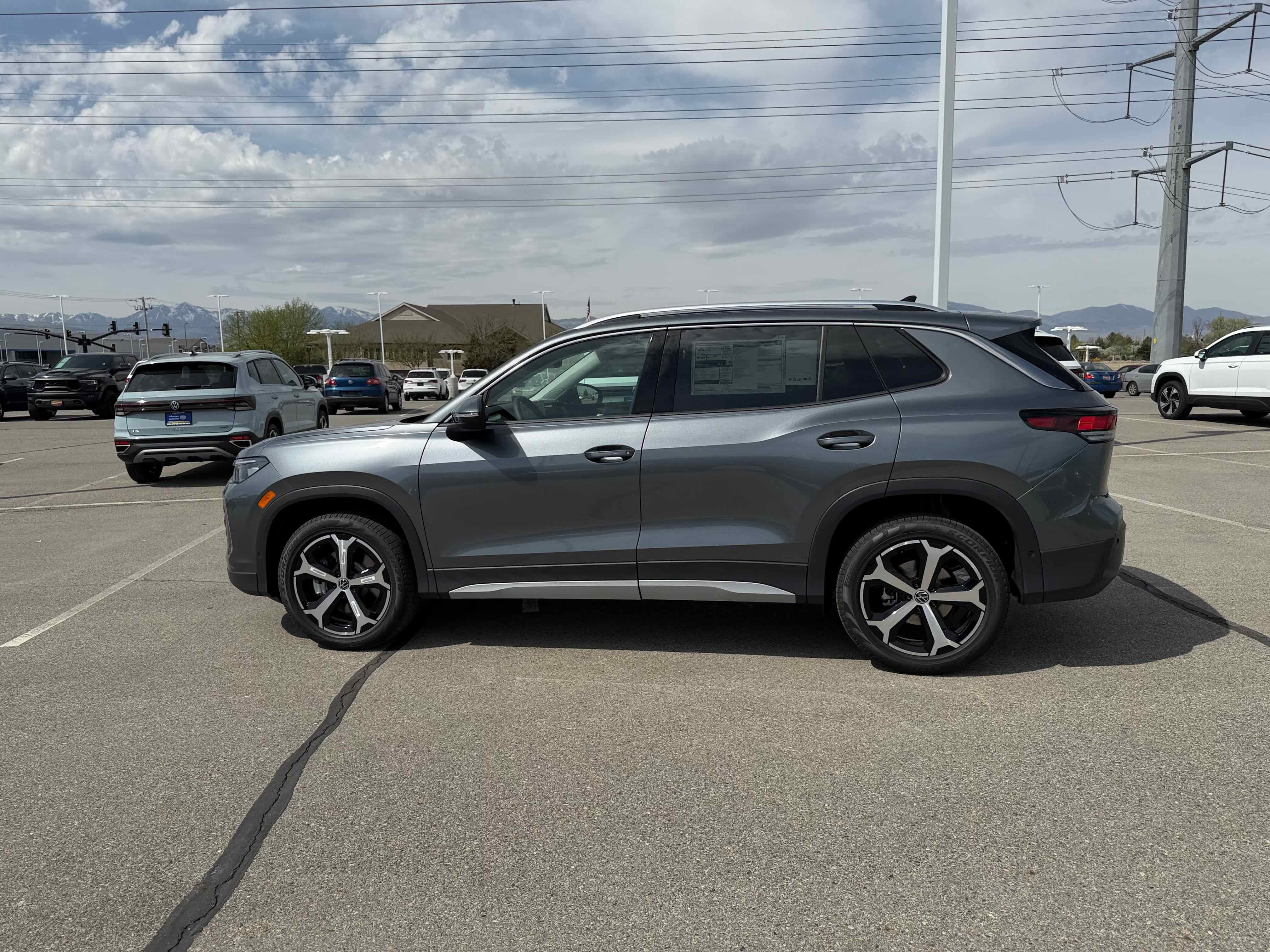 2026 Volkswagen Tiguan SE