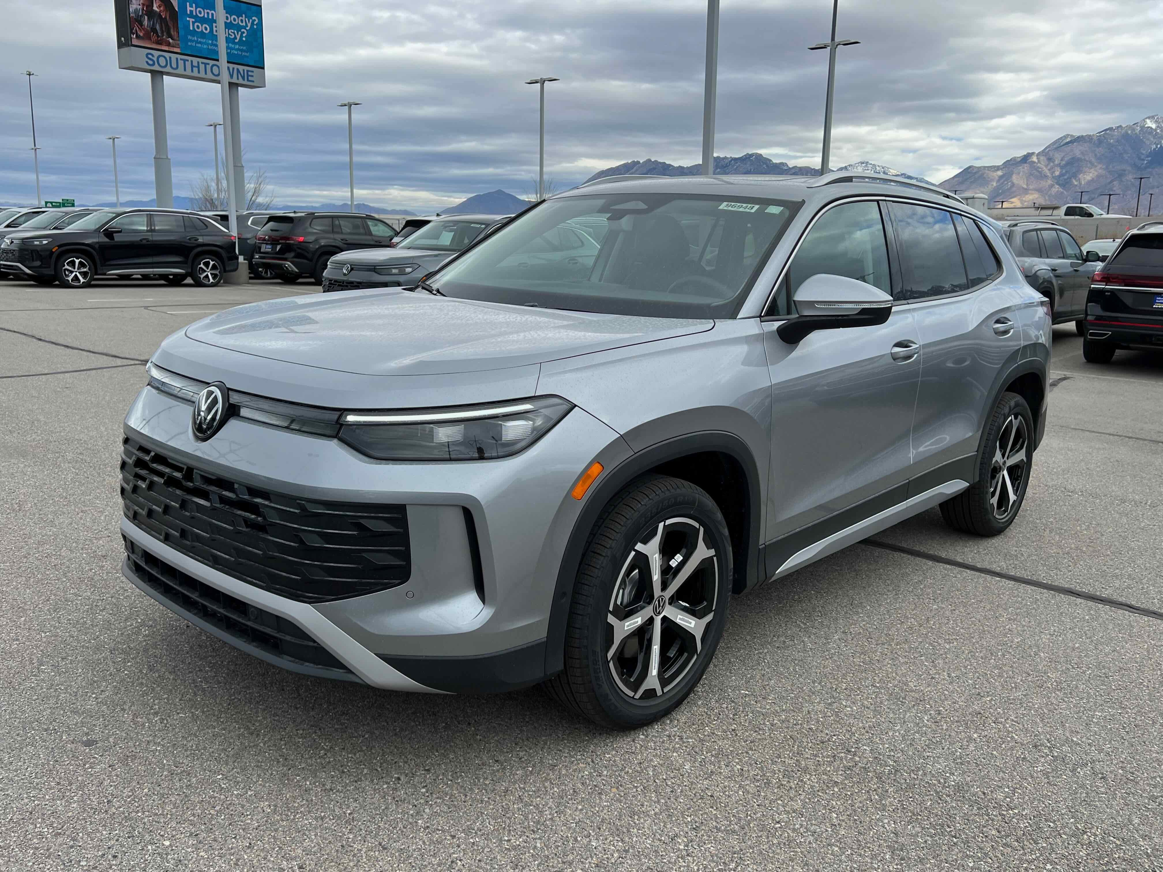 2026 Volkswagen Tiguan SE