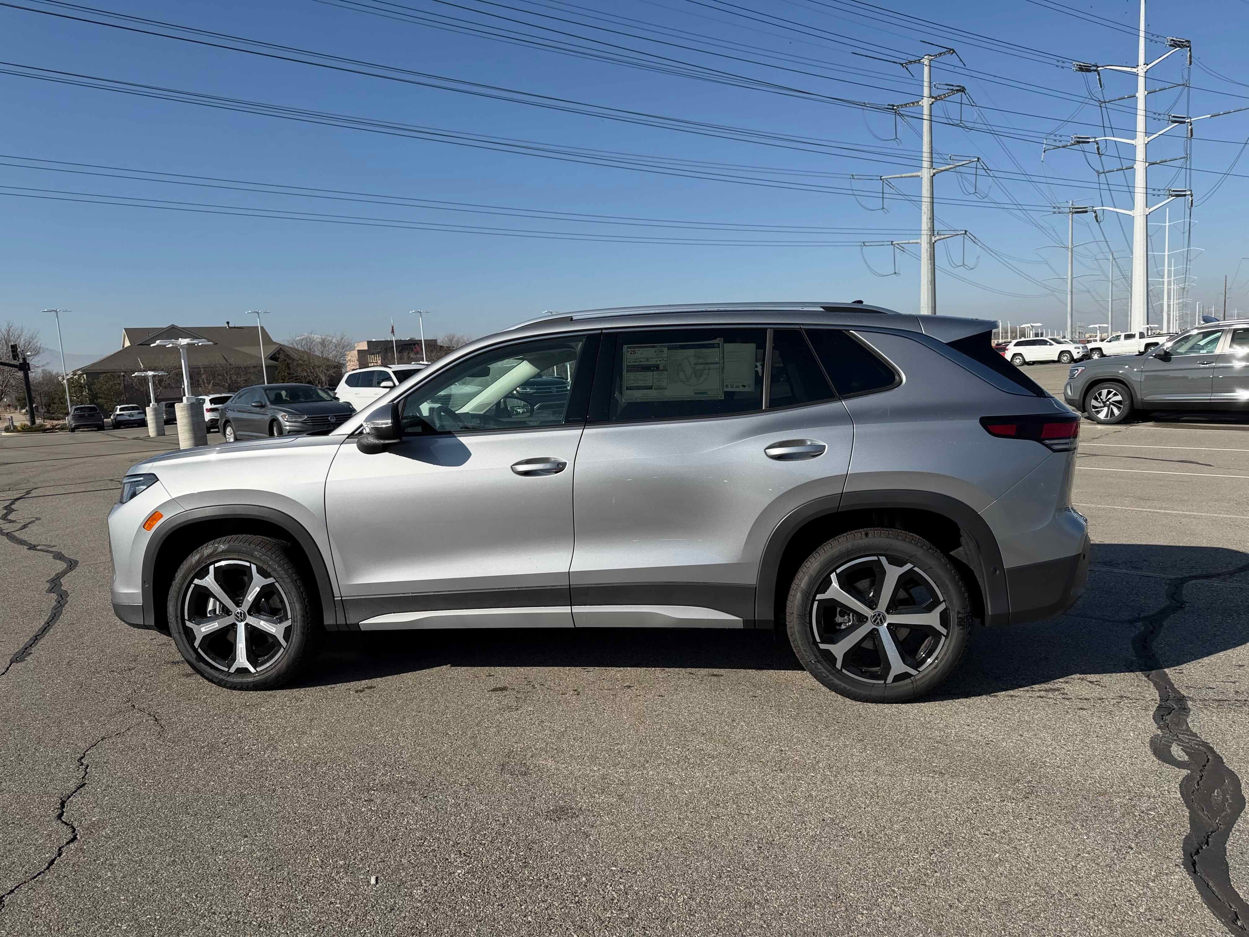 2026 Volkswagen Tiguan SE