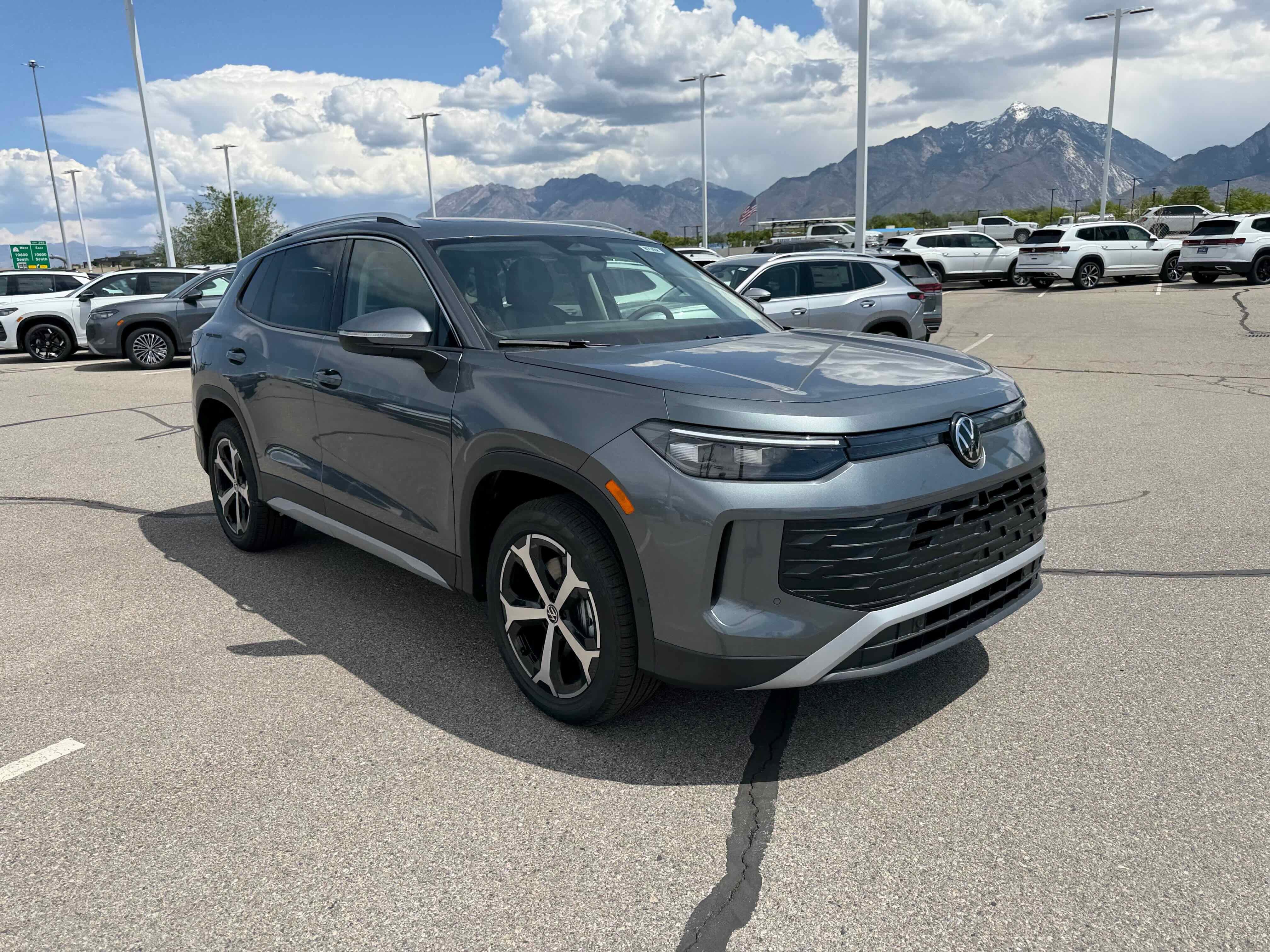 2026 Volkswagen Tiguan SE