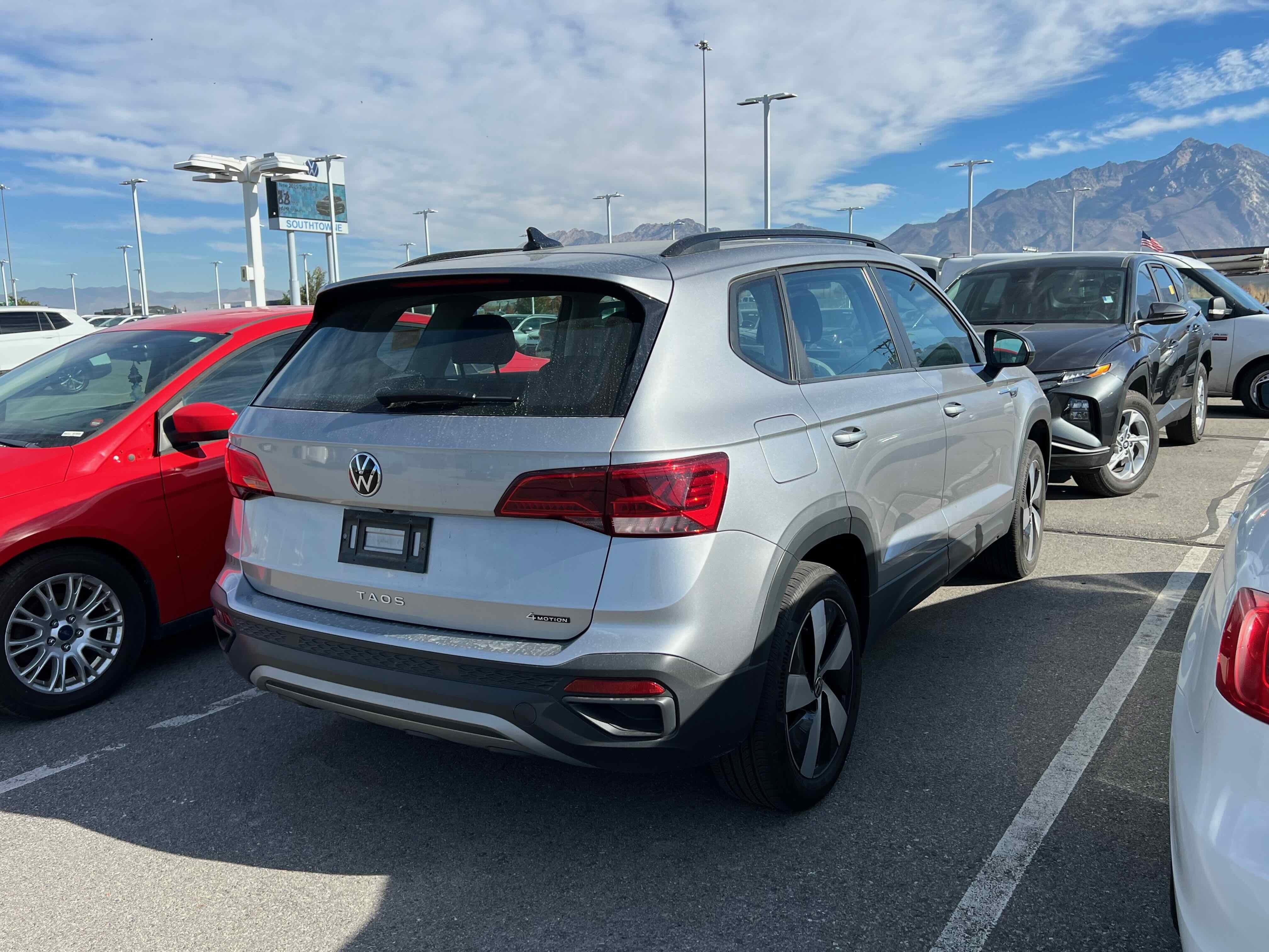 2023 Volkswagen Taos S