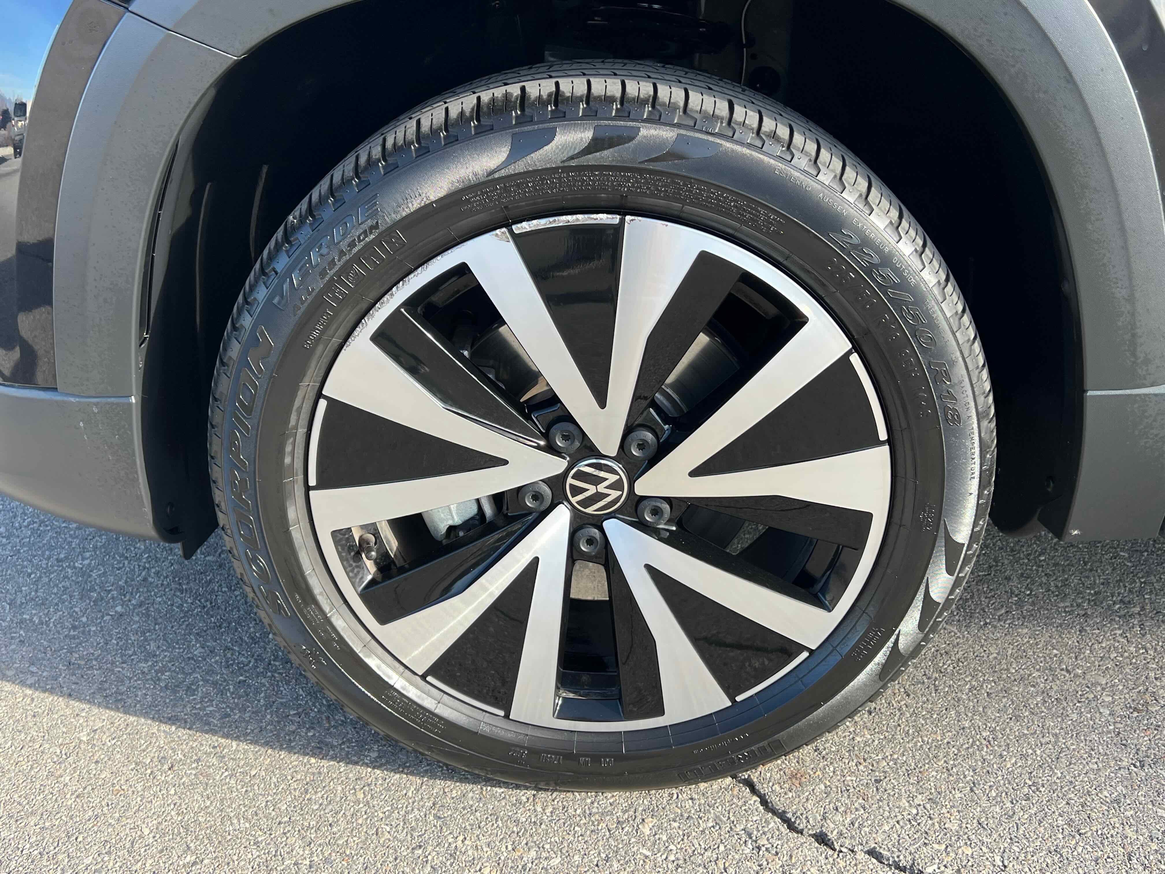 2023 Volkswagen Taos SE