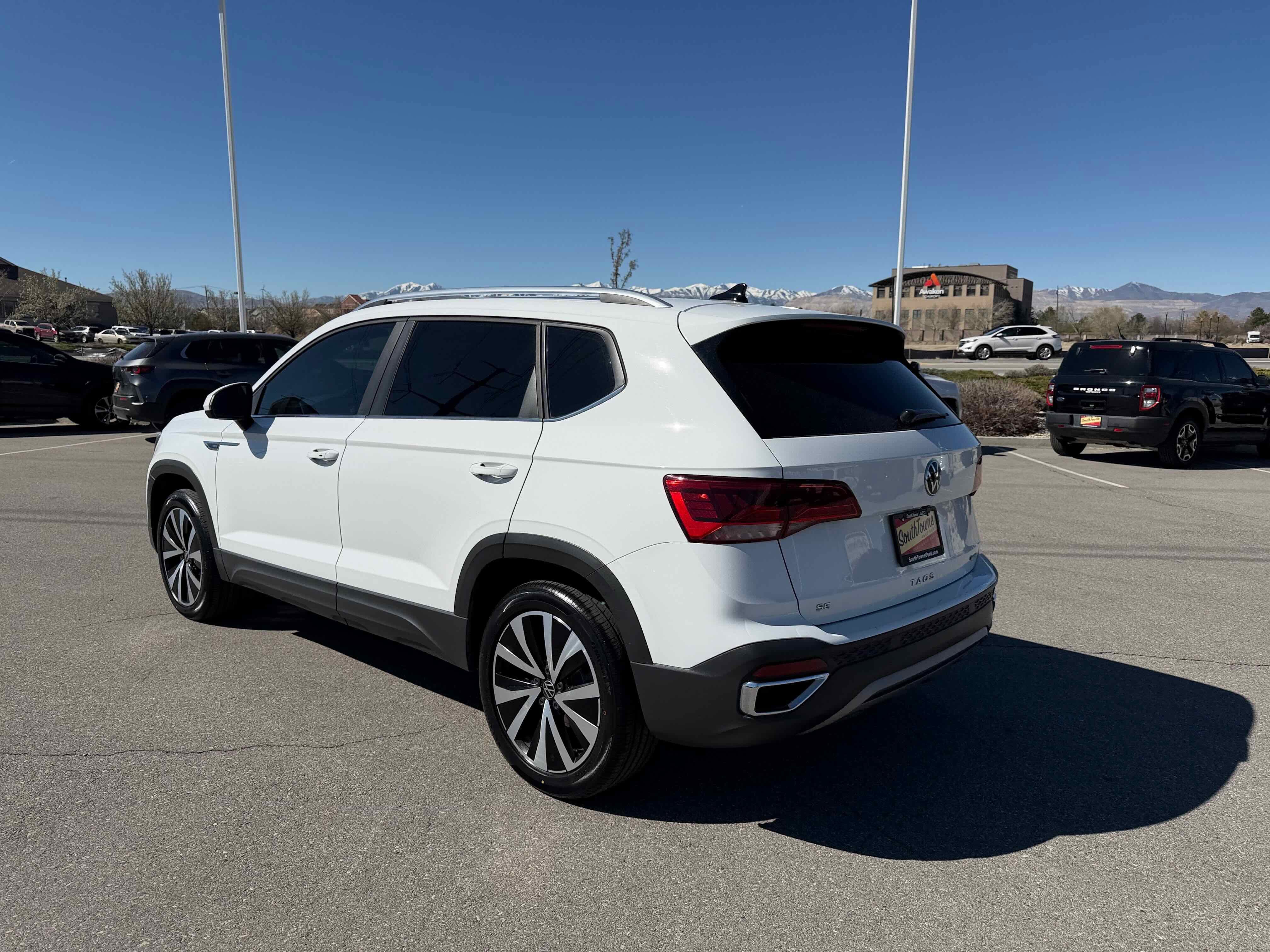 2022 Volkswagen Taos SE