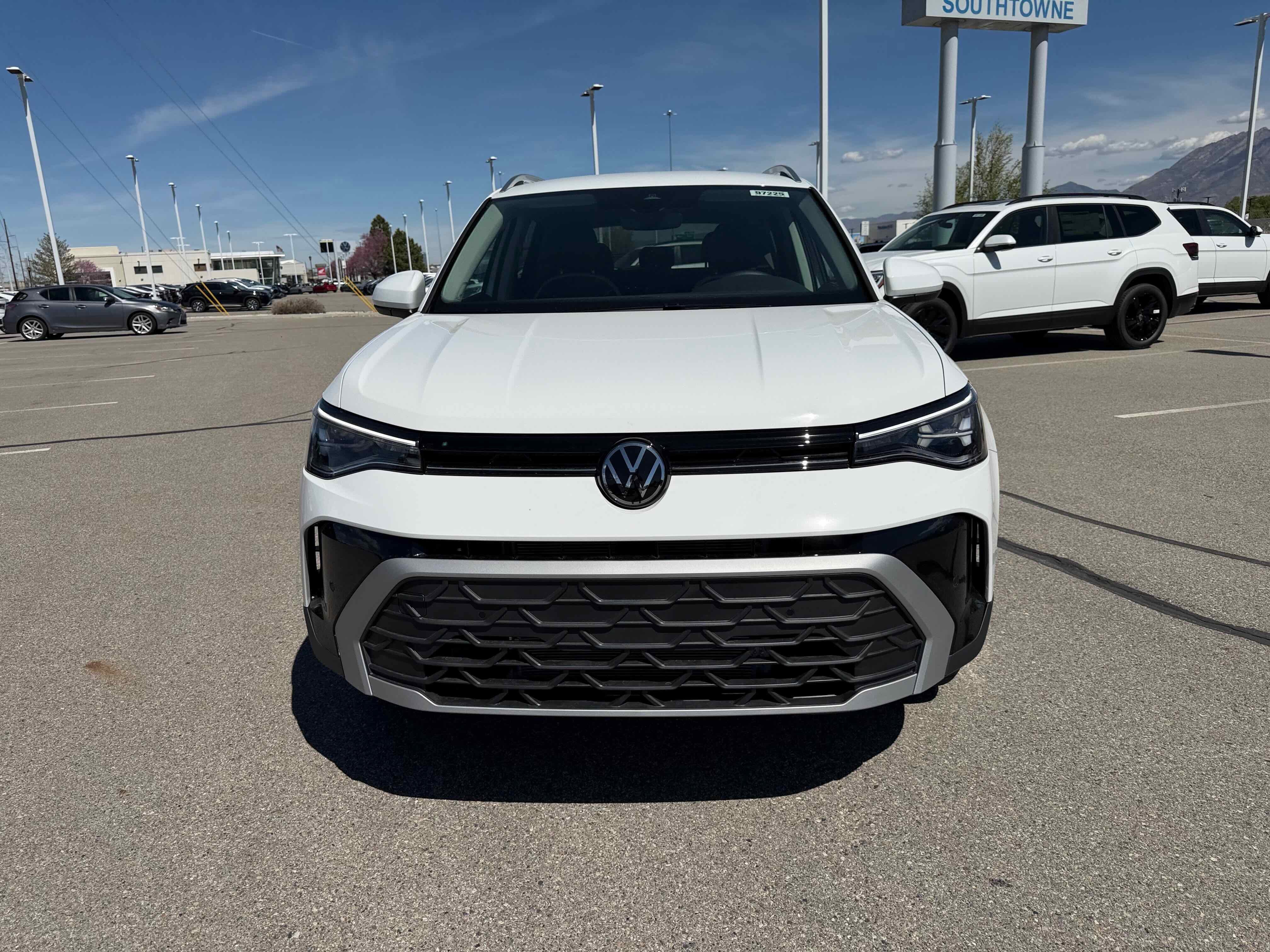 2026 Volkswagen Taos SE