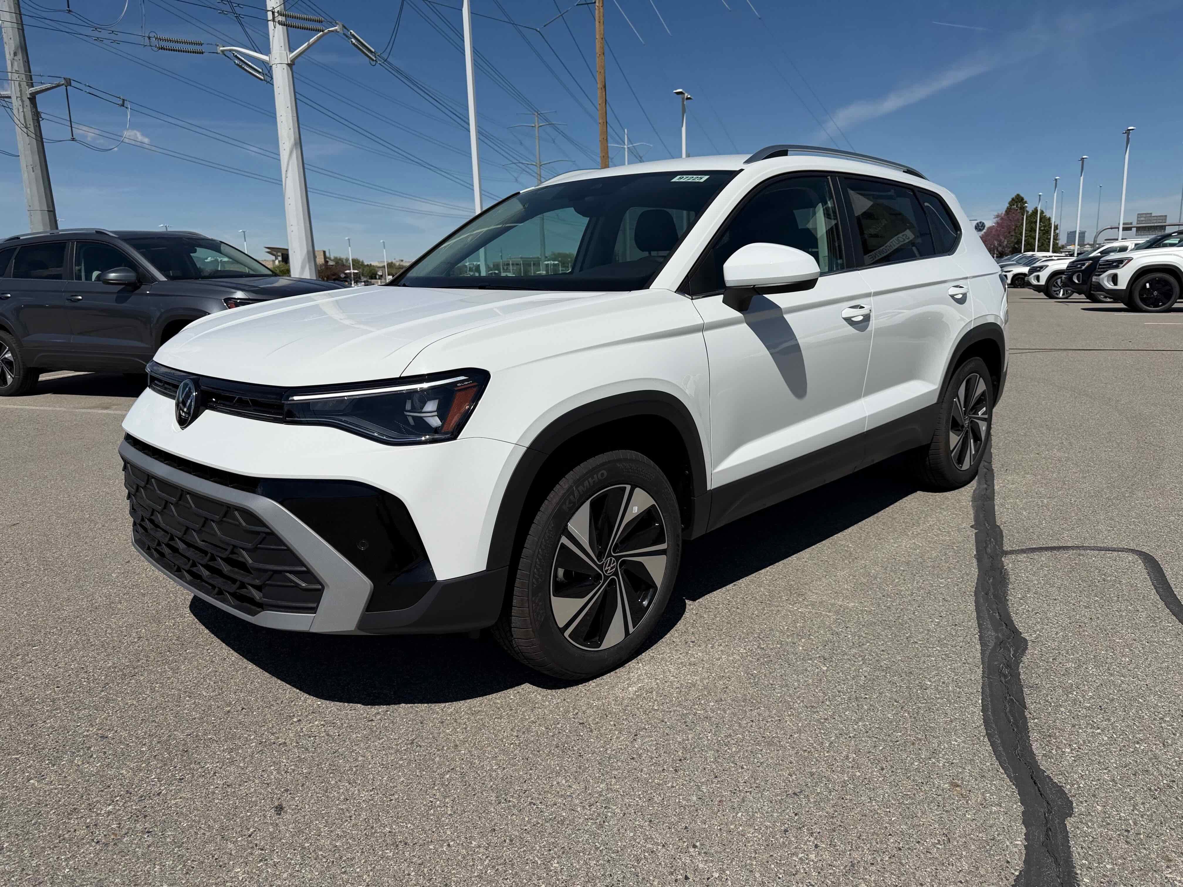 2026 Volkswagen Taos SE