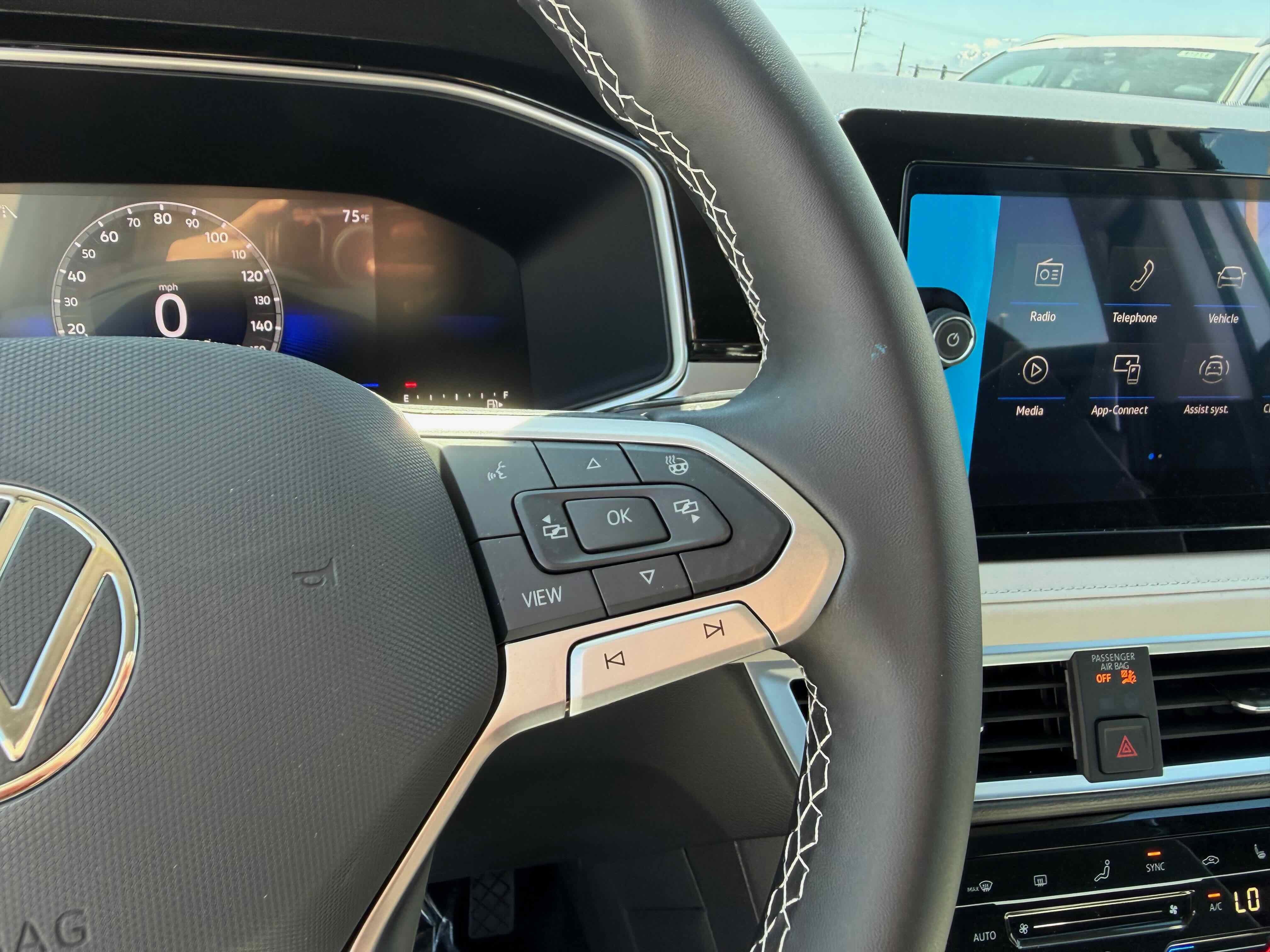 2026 Volkswagen Taos SE