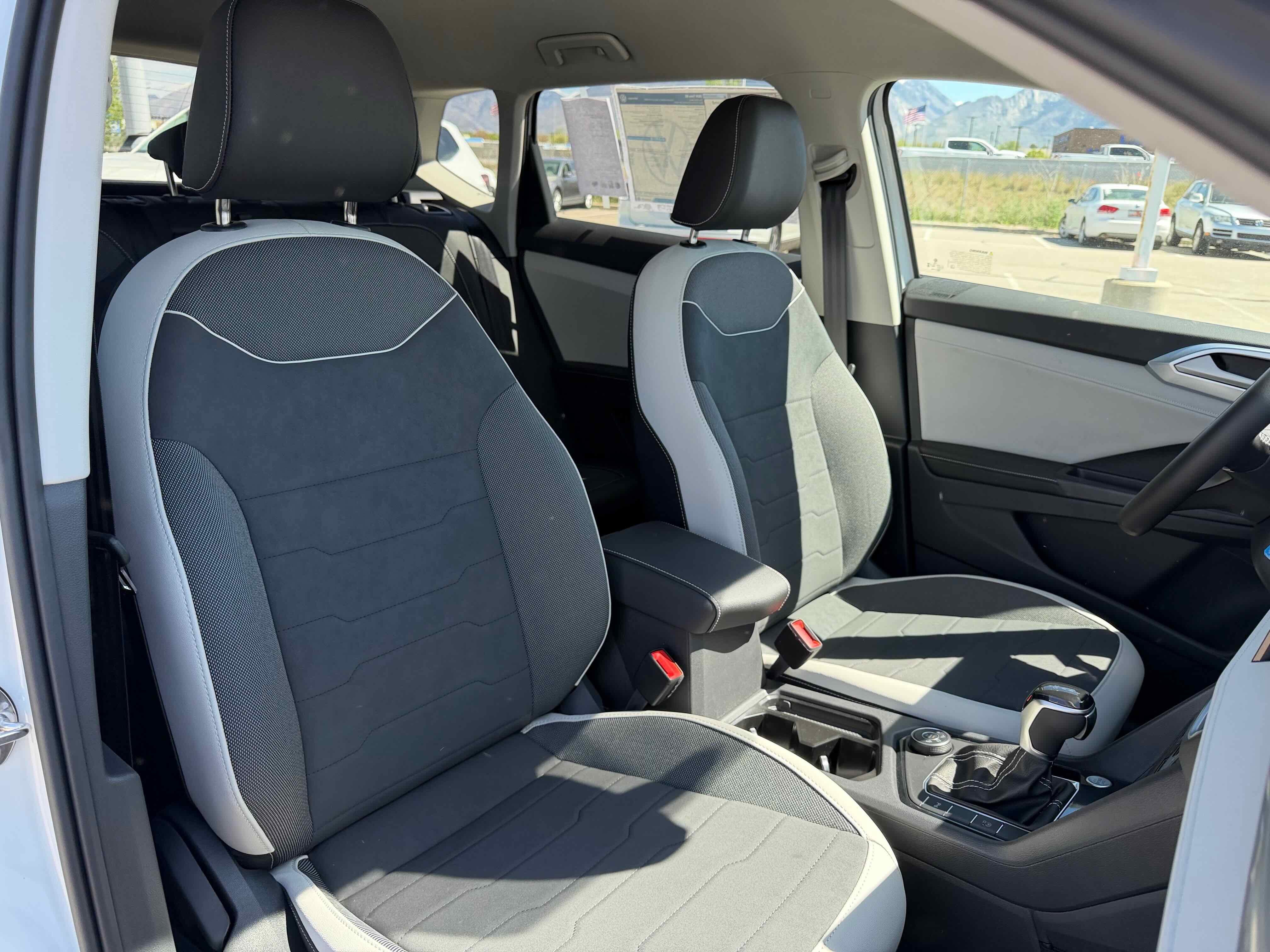 2026 Volkswagen Taos SE
