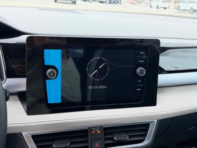 2026 Volkswagen Taos SE