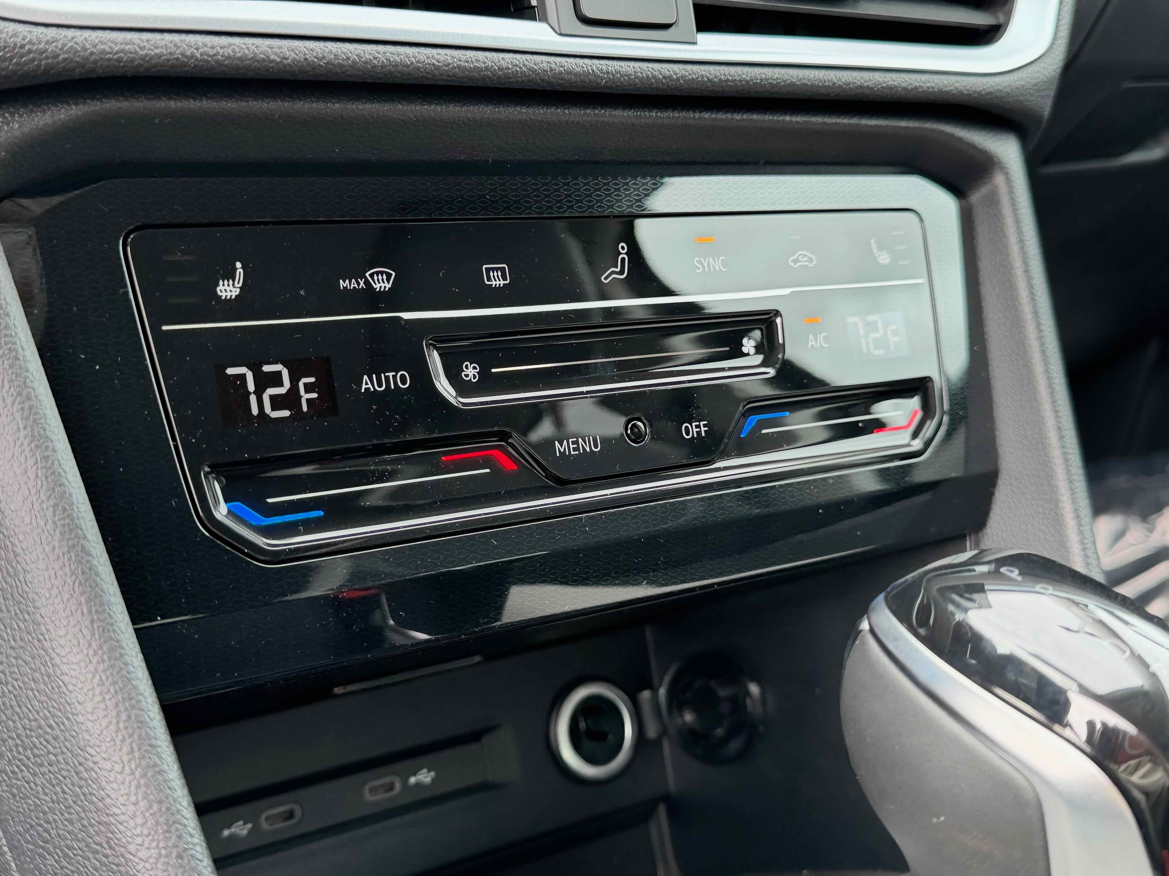 2026 Volkswagen Taos SE