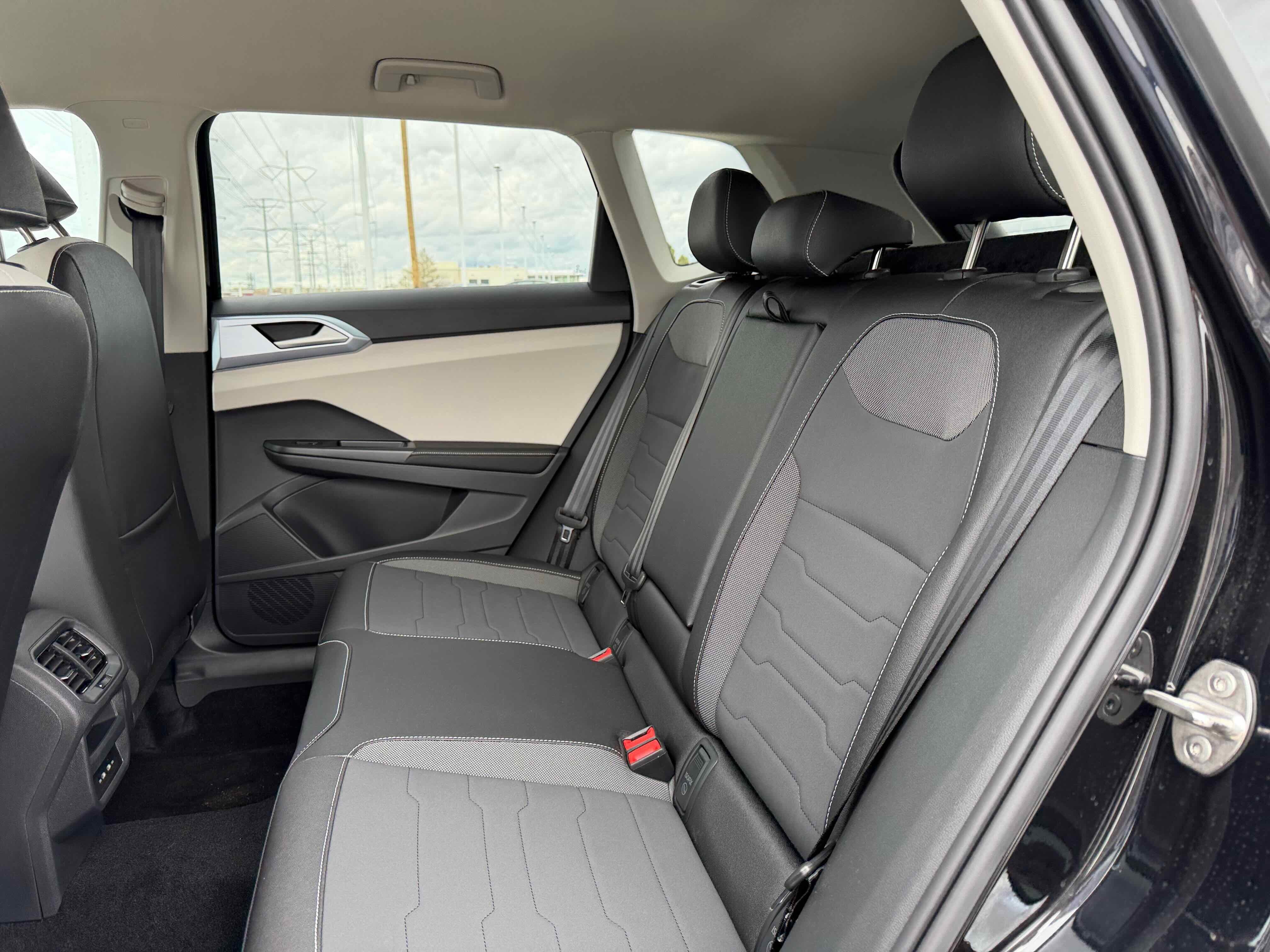 2026 Volkswagen Taos SE