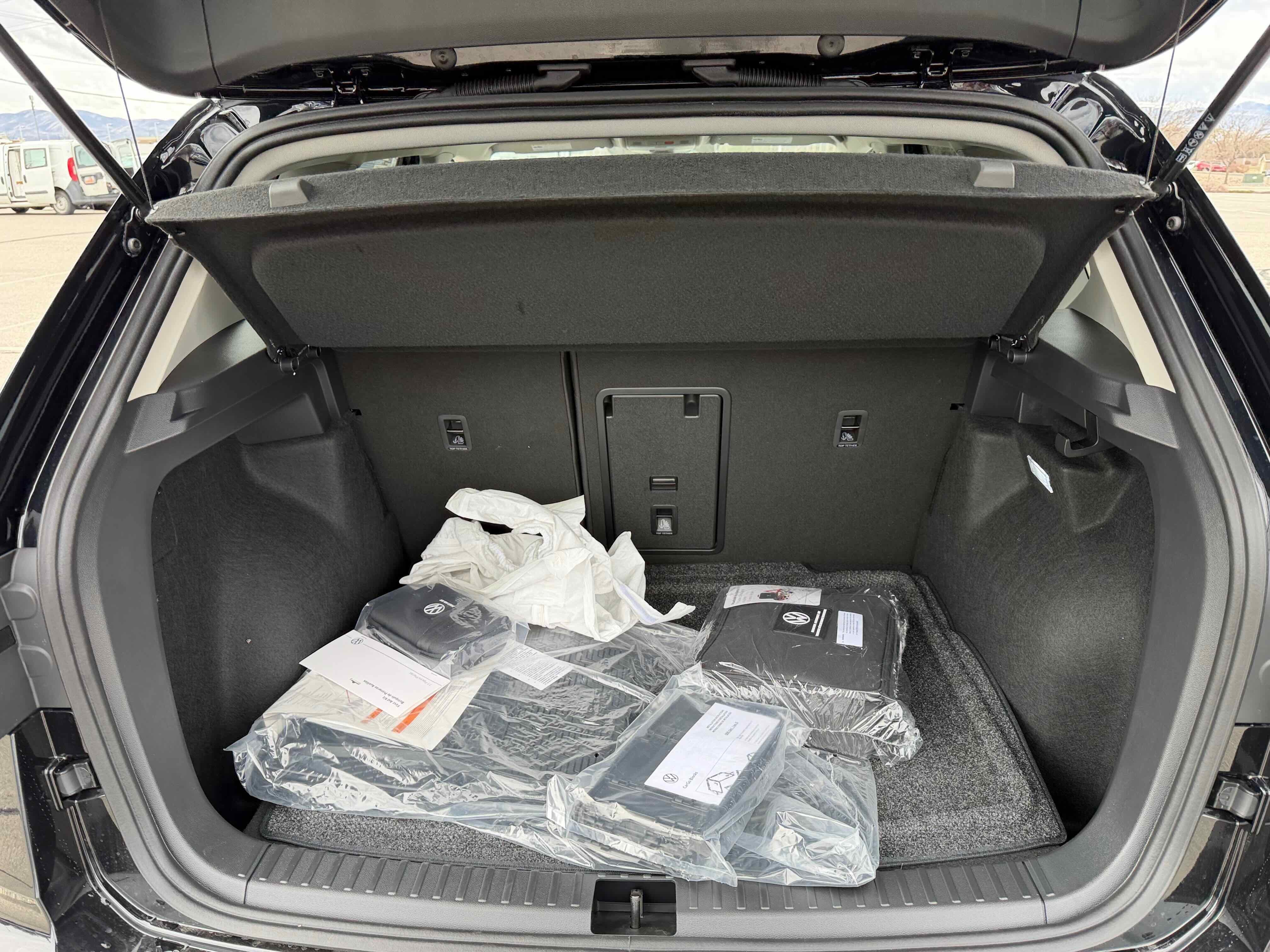 2026 Volkswagen Taos SE