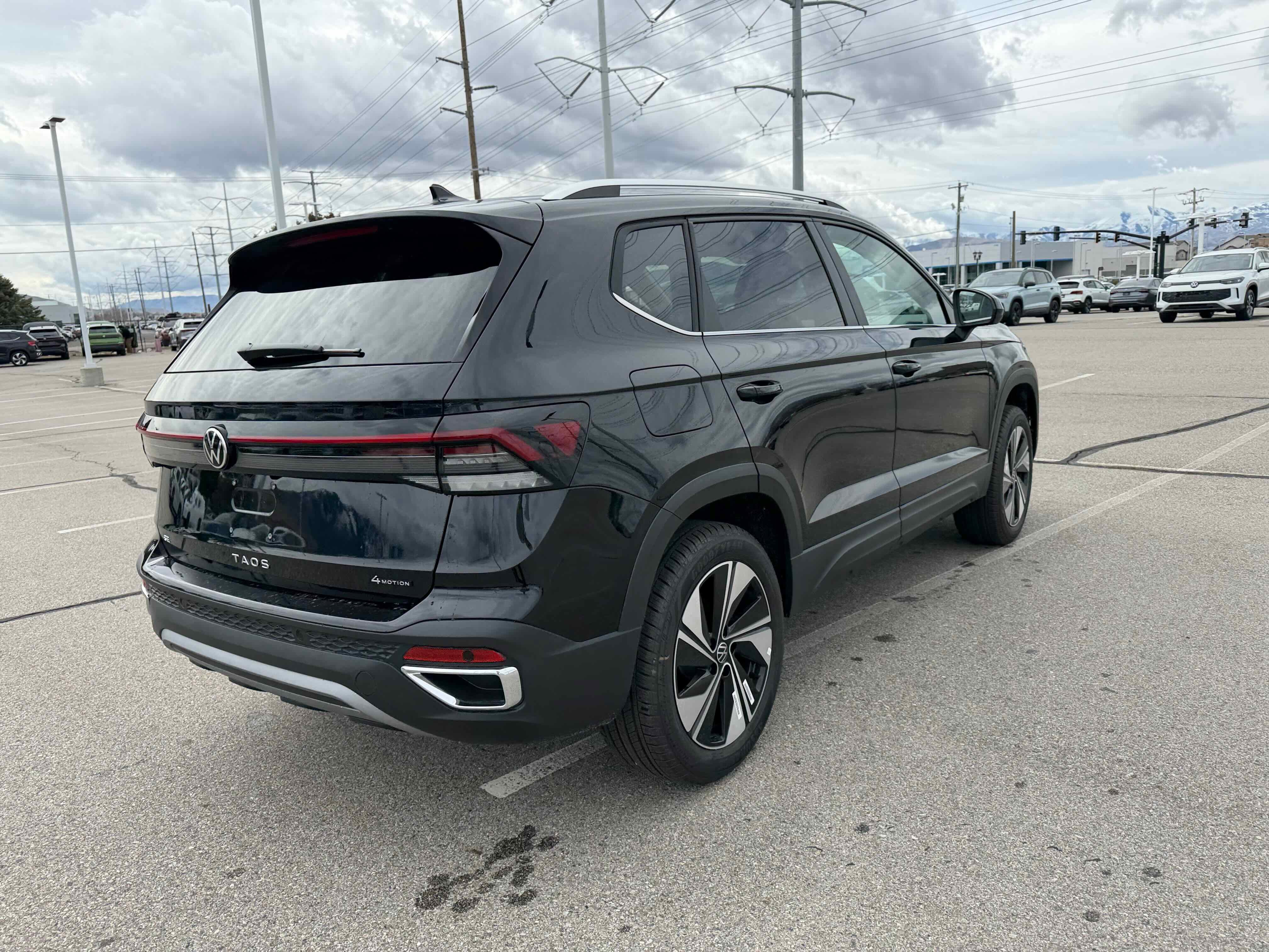 2026 Volkswagen Taos SE