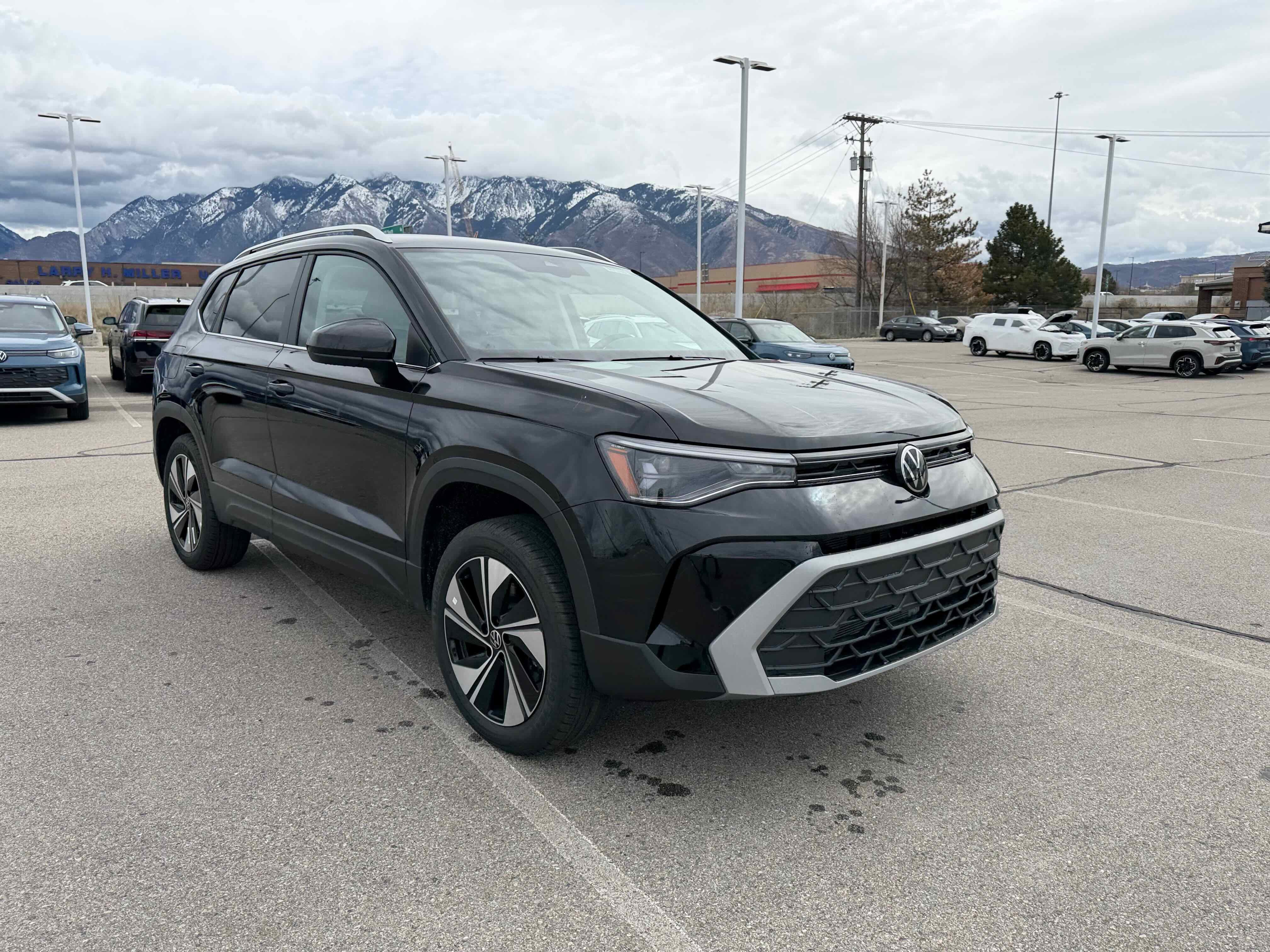 2026 Volkswagen Taos SE