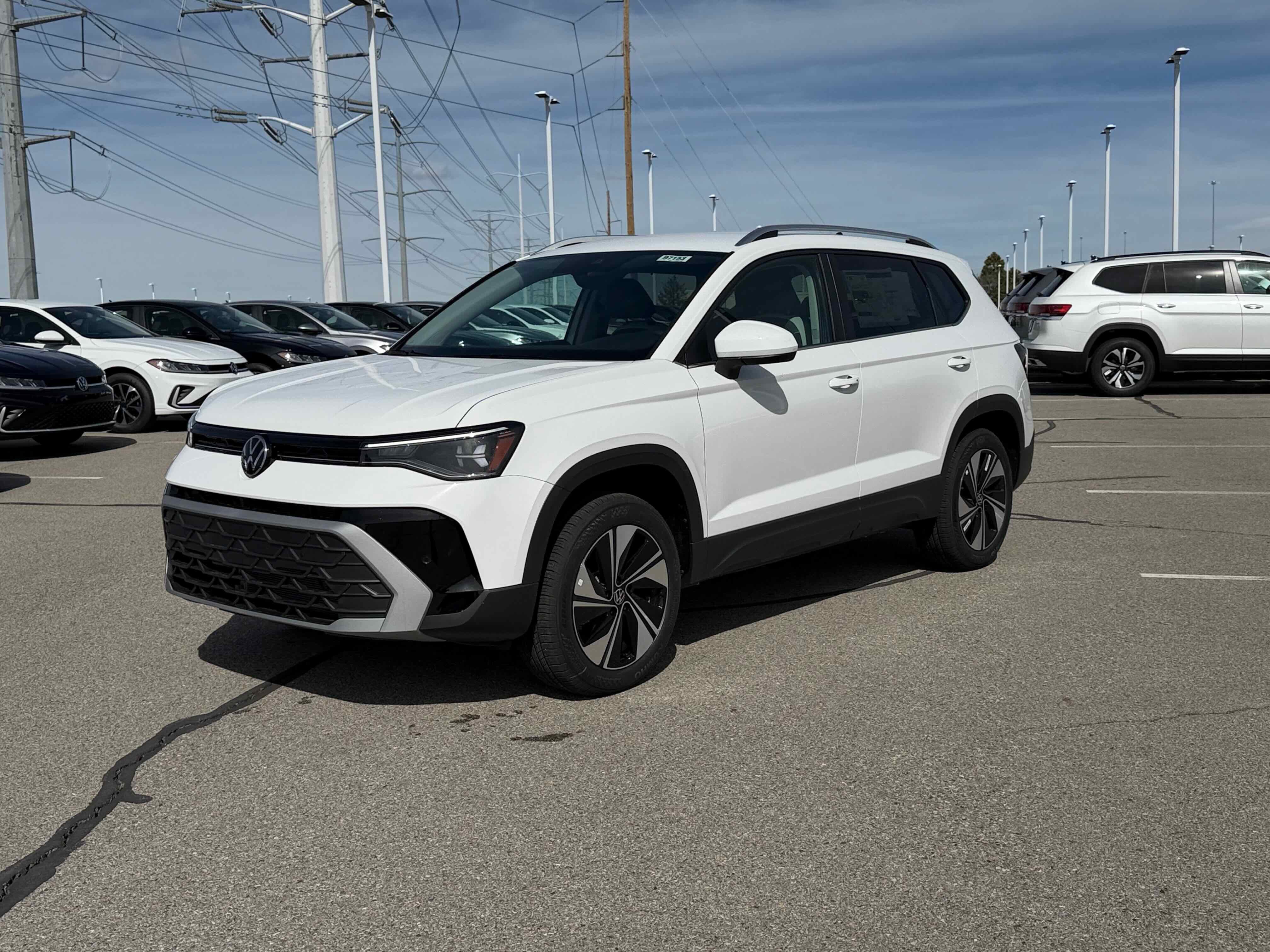 2026 Volkswagen Taos SE