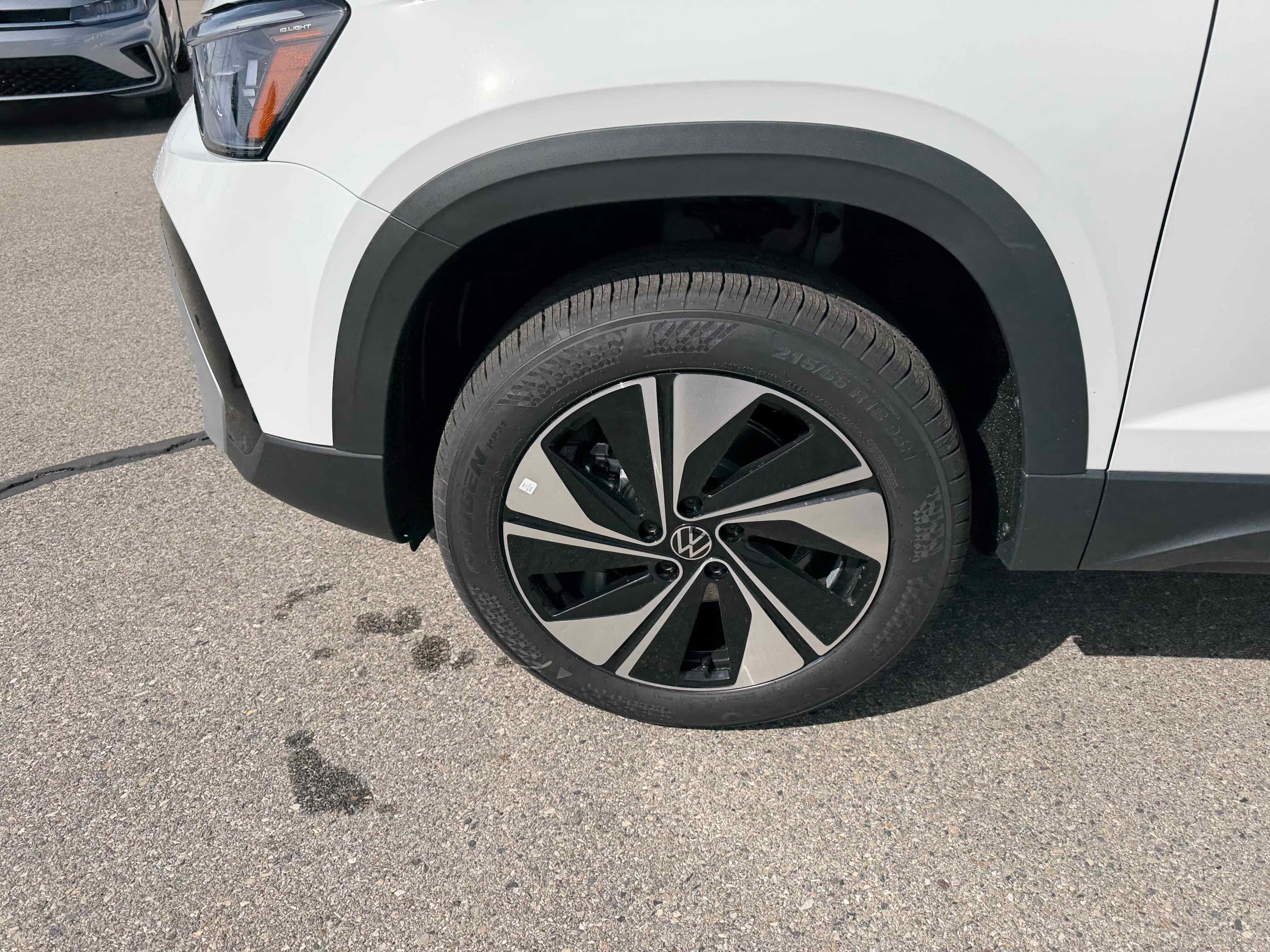 2026 Volkswagen Taos SE