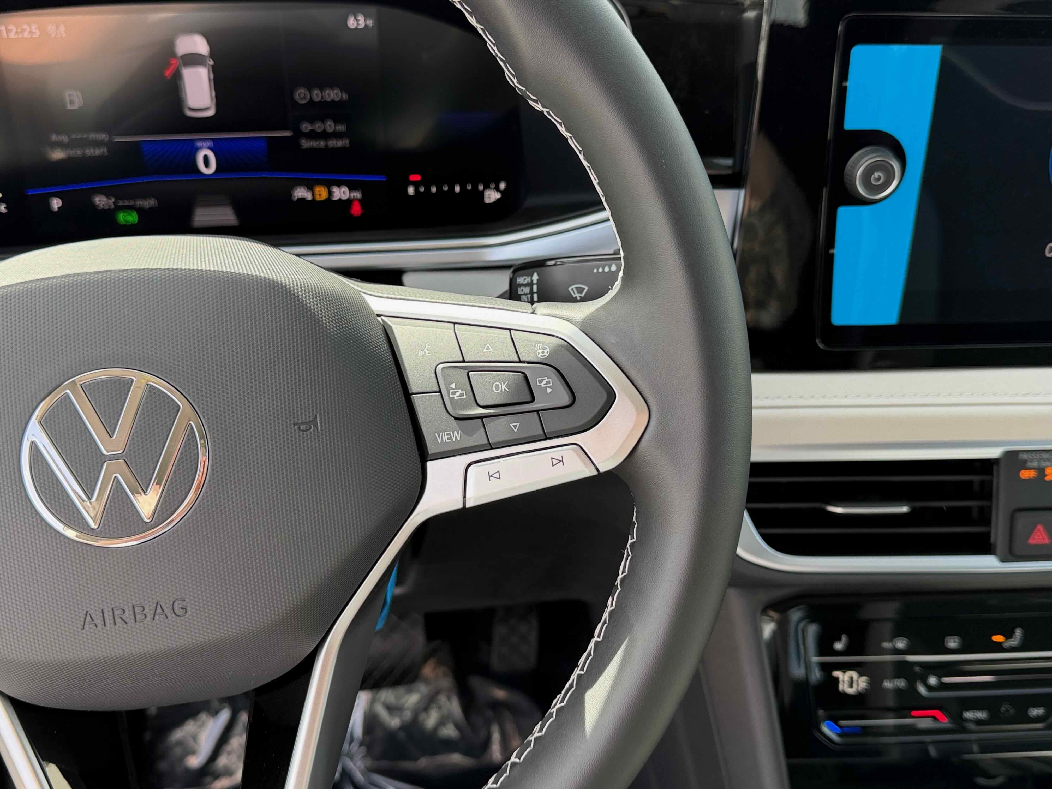 2026 Volkswagen Taos SE