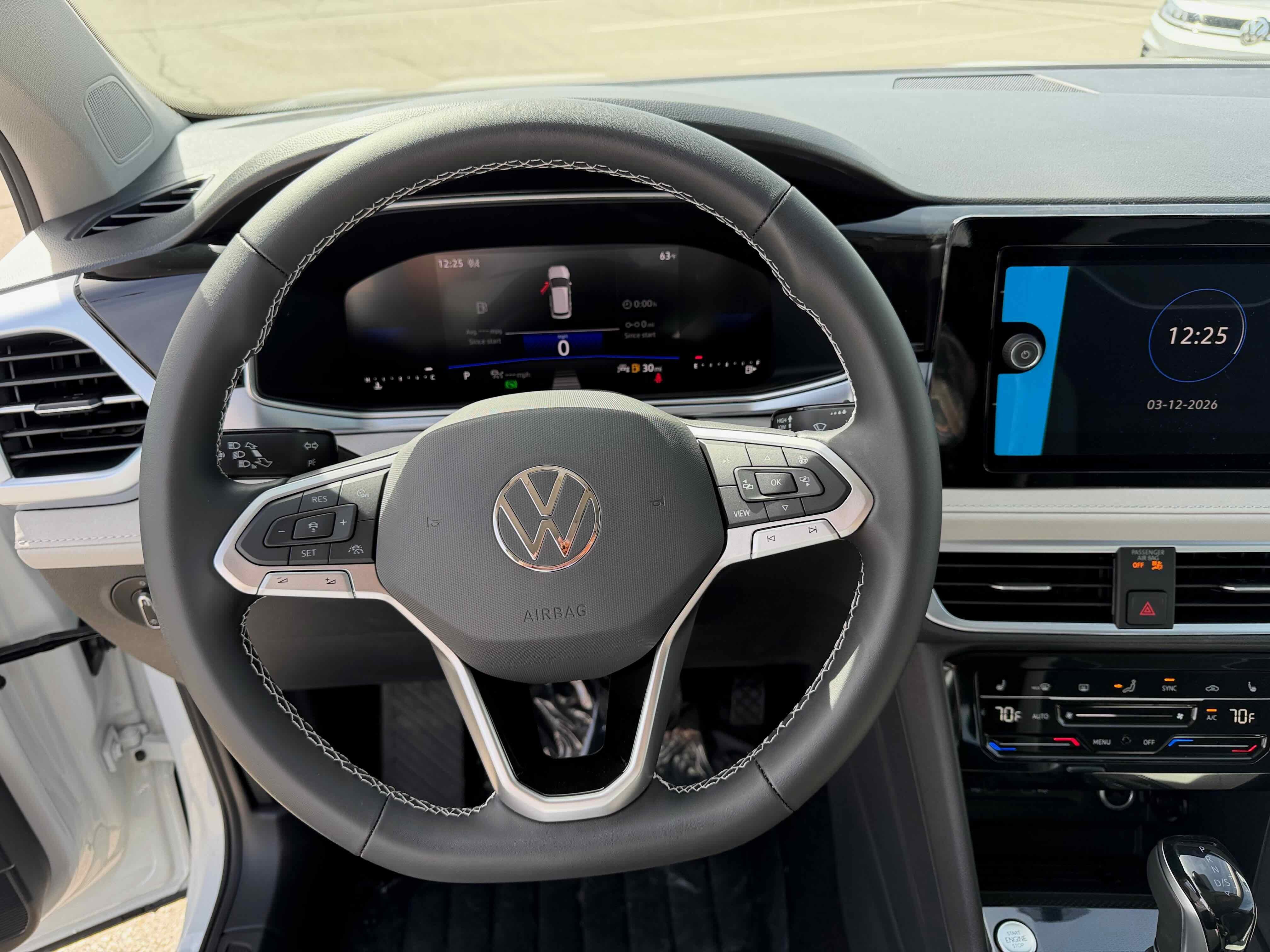 2026 Volkswagen Taos SE