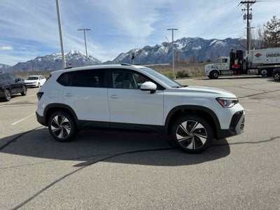 2026 Volkswagen Taos SE