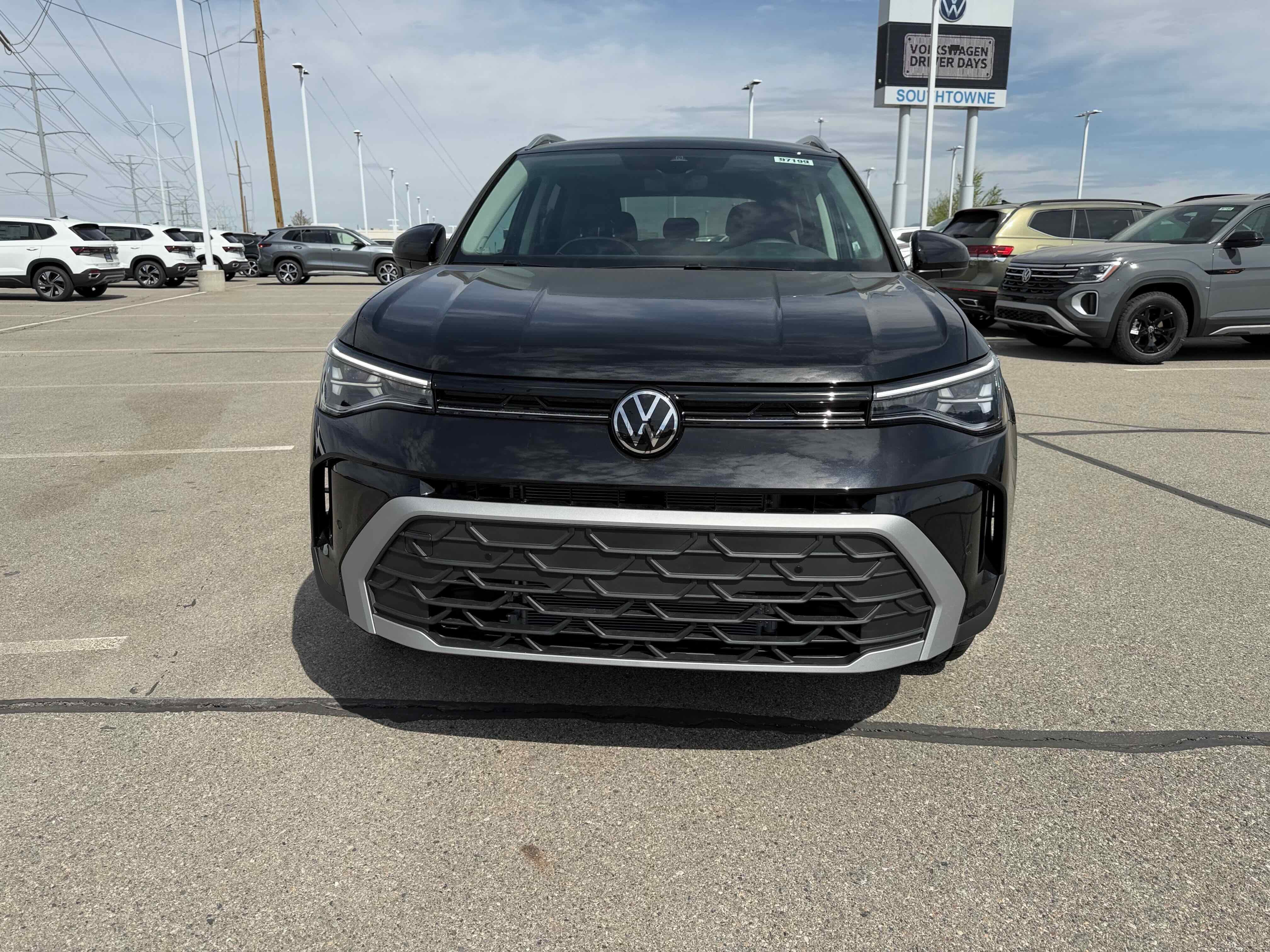 2026 Volkswagen Taos SE