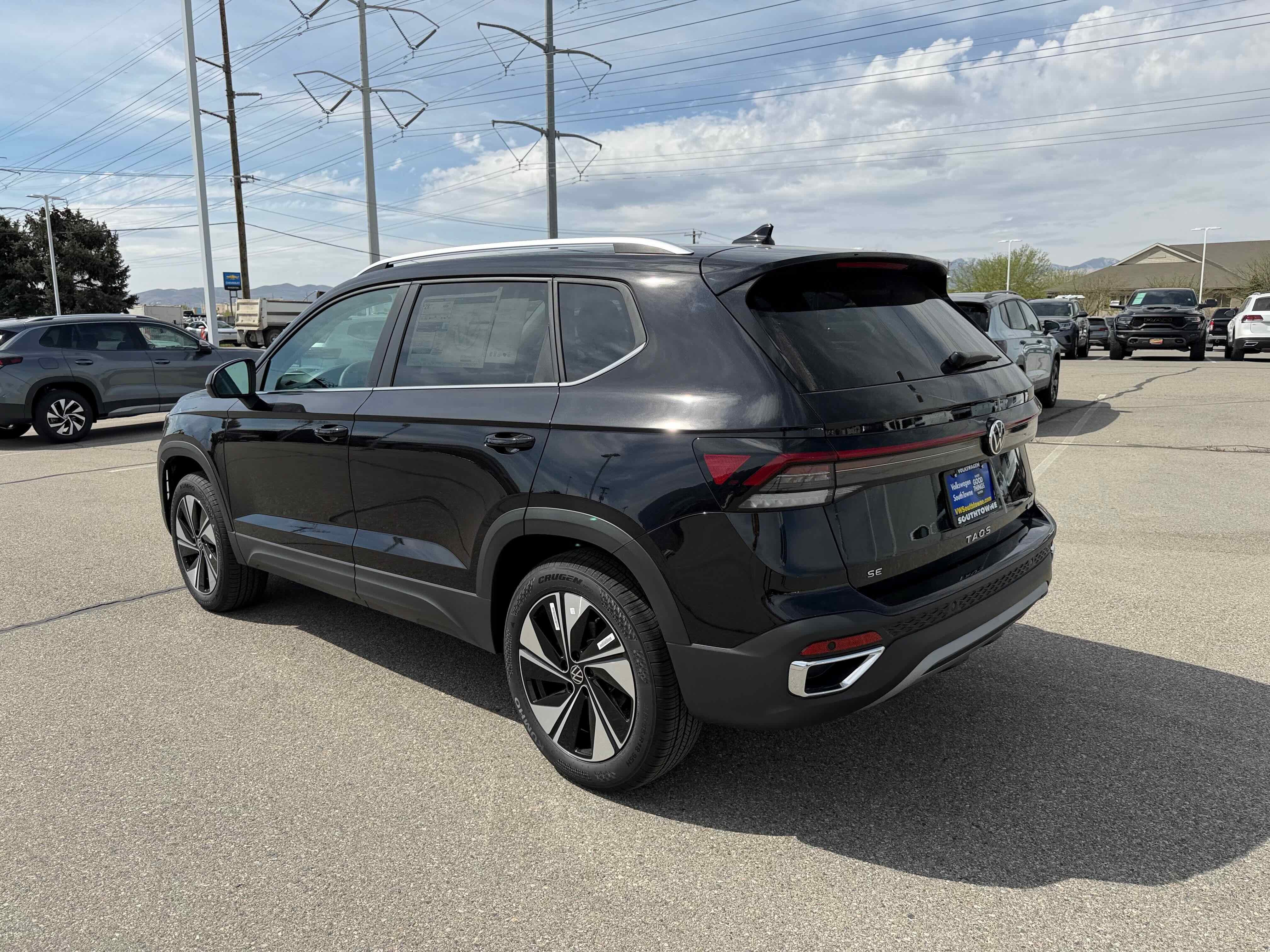 2026 Volkswagen Taos SE