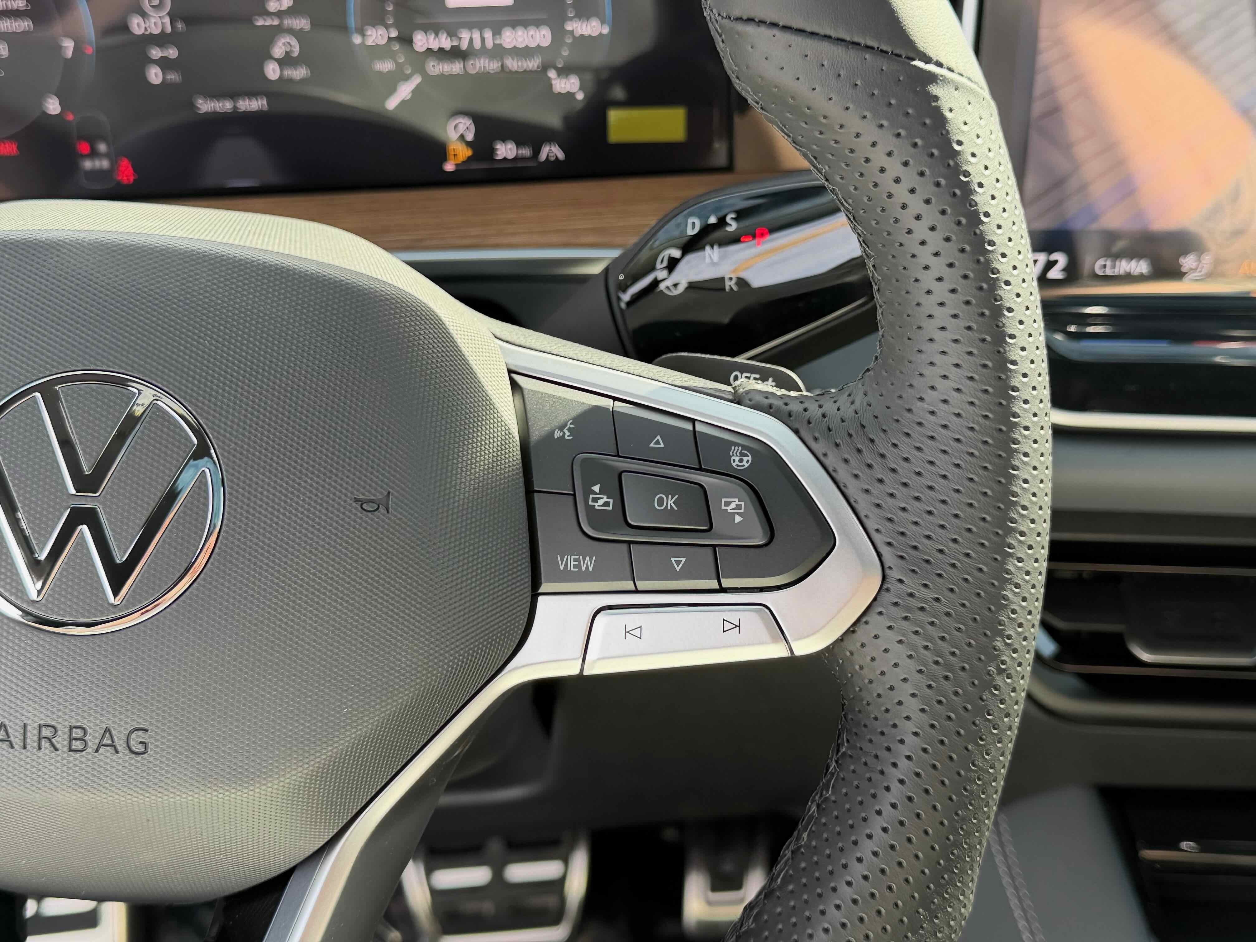 2026 Volkswagen Tiguan SEL R-Line Turbo