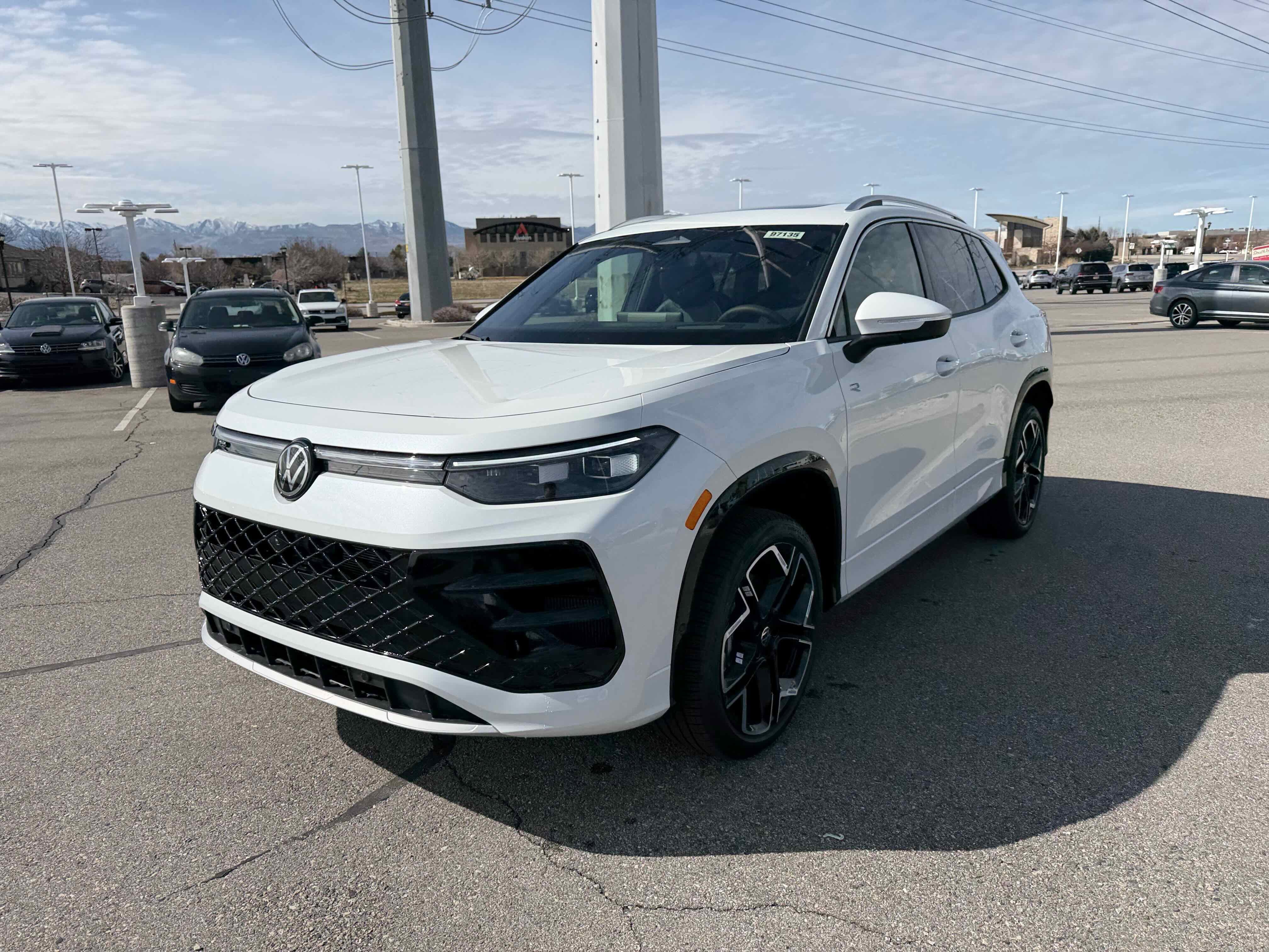 2026 Volkswagen Tiguan SEL R-Line Turbo