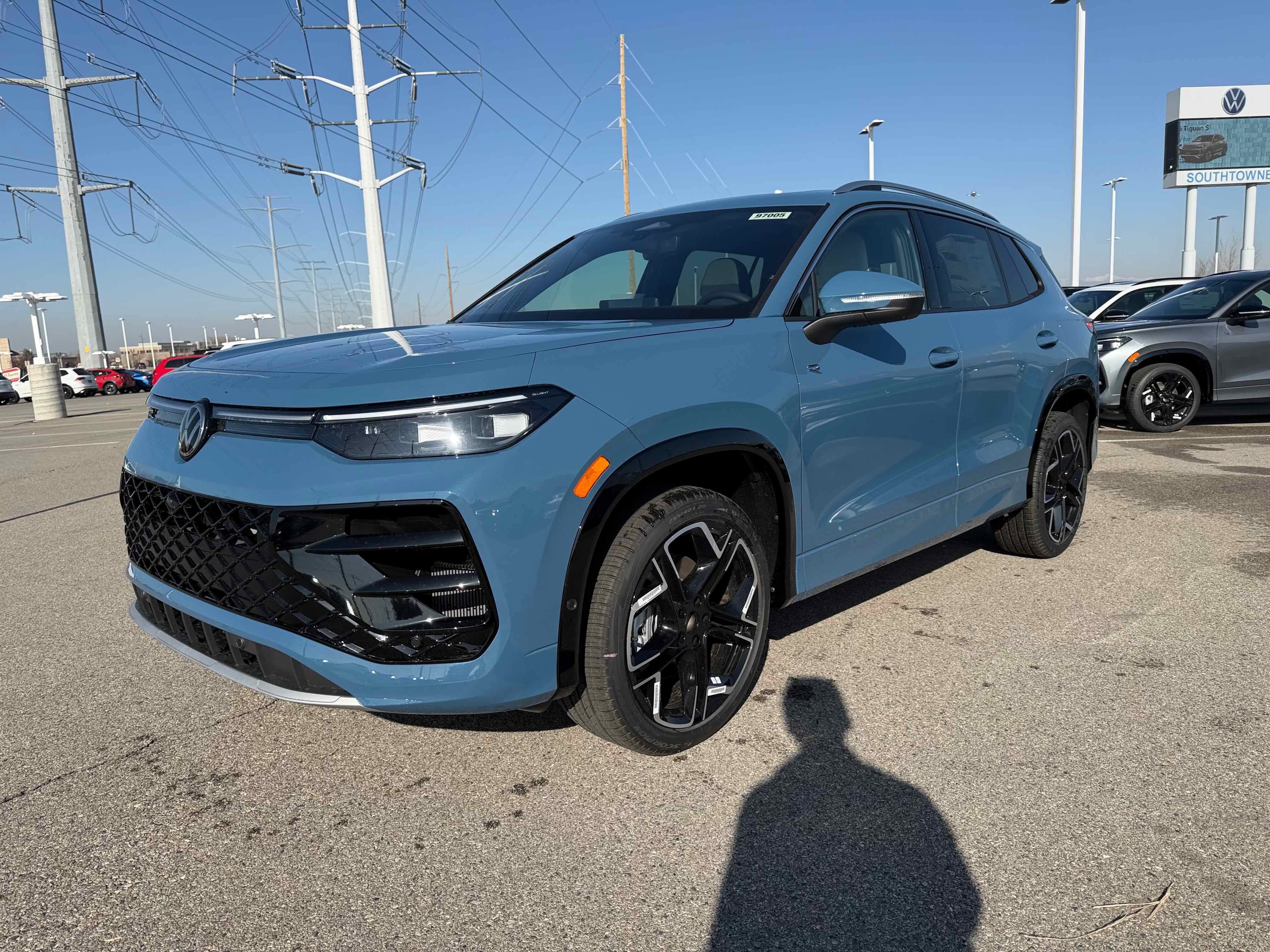 2026 Volkswagen Tiguan SEL R-Line Turbo