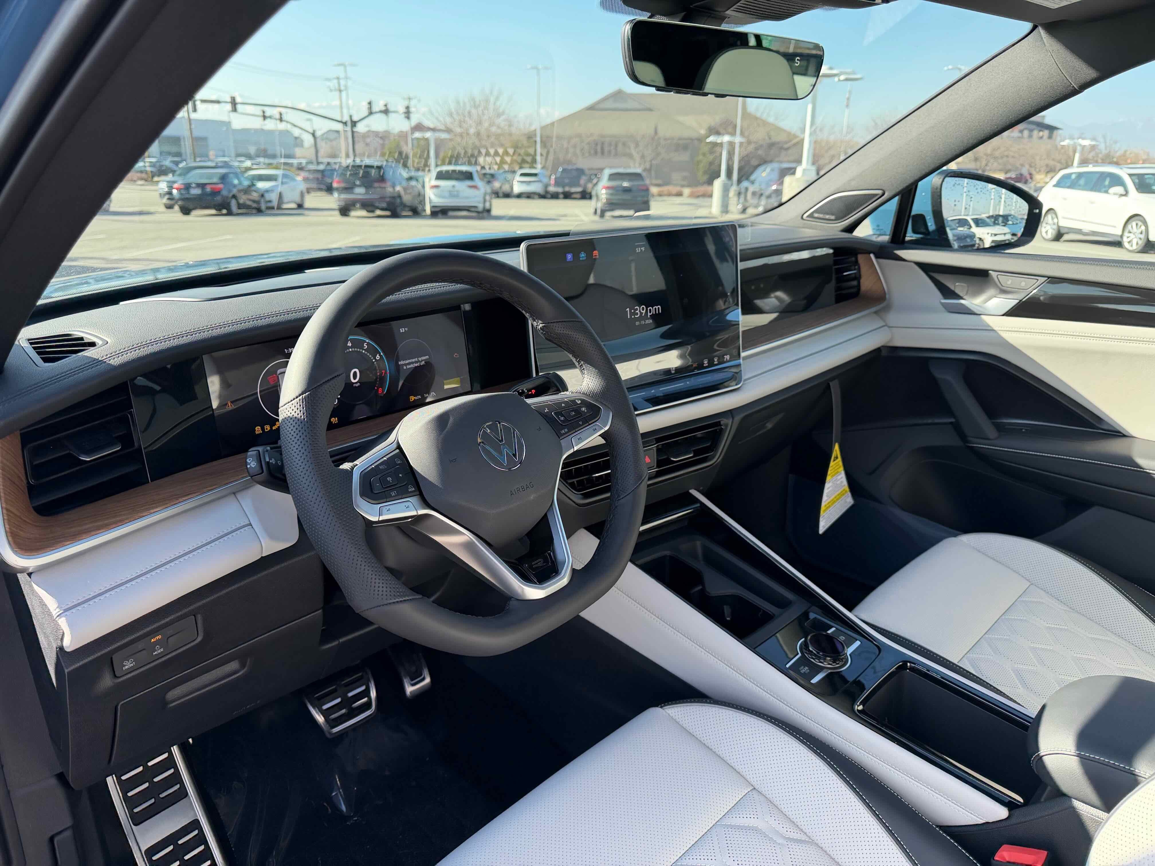 2026 Volkswagen Tiguan SEL R-Line Turbo