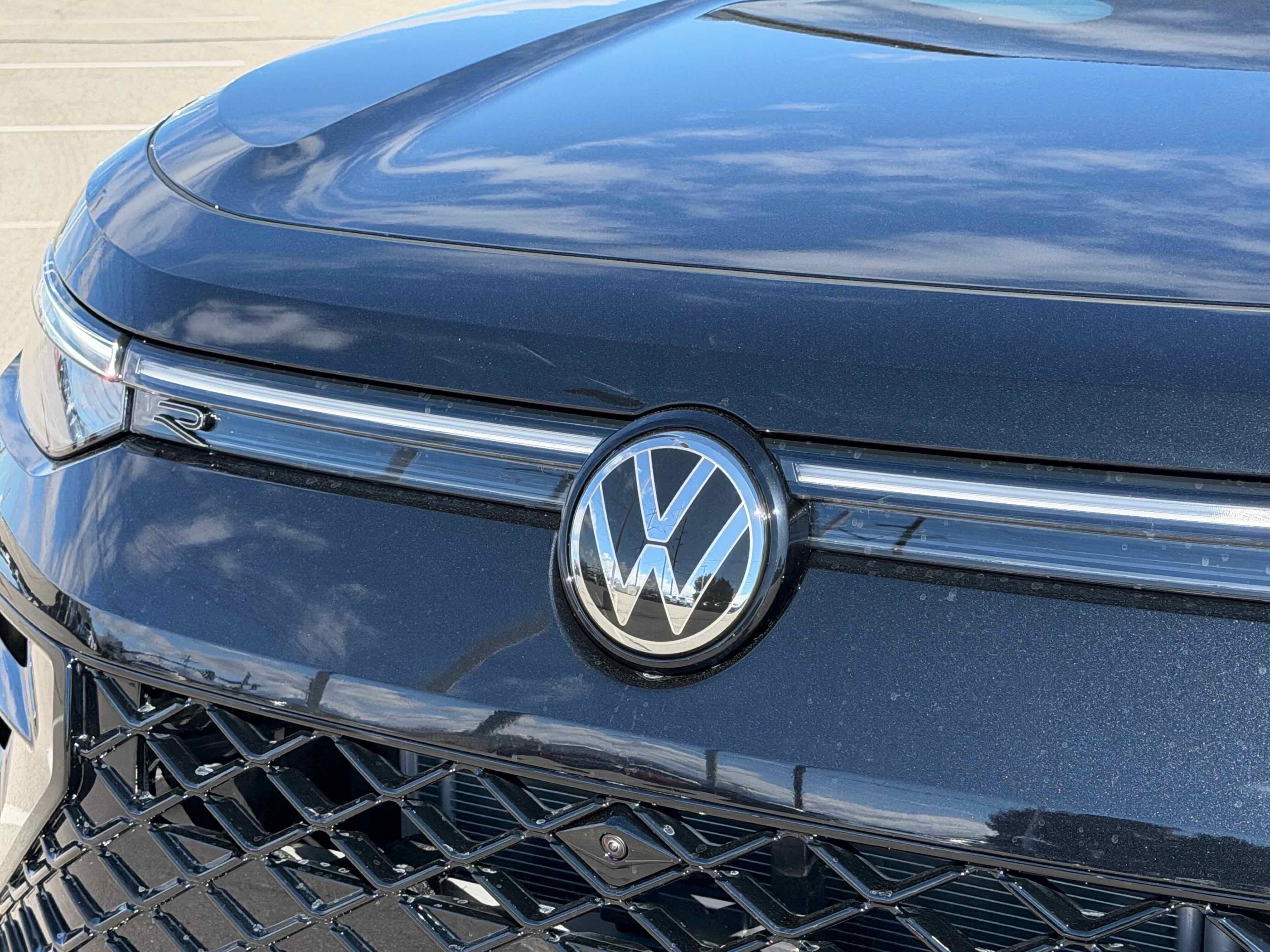 2026 Volkswagen Tiguan SEL R-Line Turbo