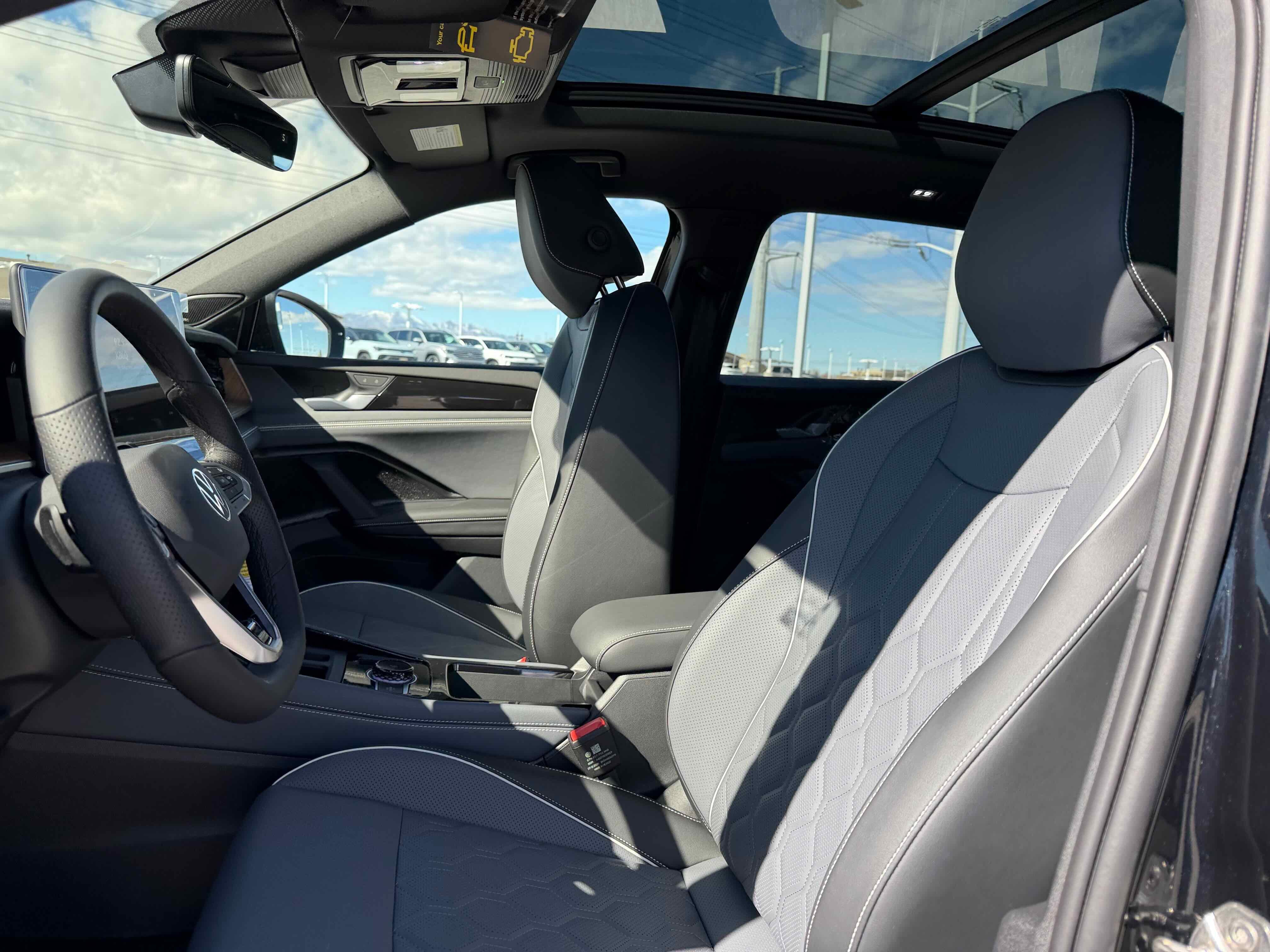 2026 Volkswagen Tiguan SEL R-Line Turbo