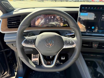 2026 Volkswagen Tiguan SEL R-Line Turbo