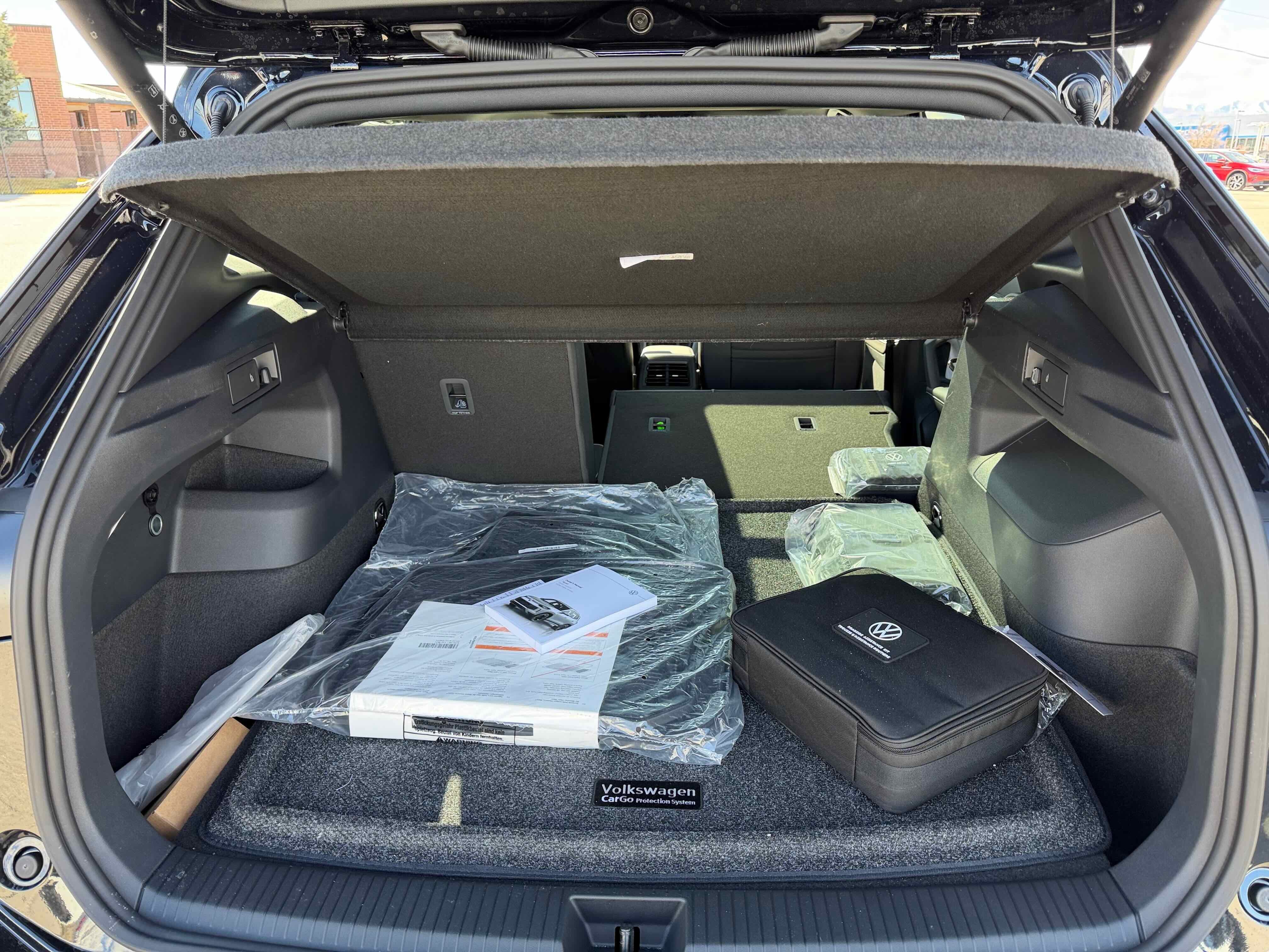 2026 Volkswagen Tiguan SEL R-Line Turbo