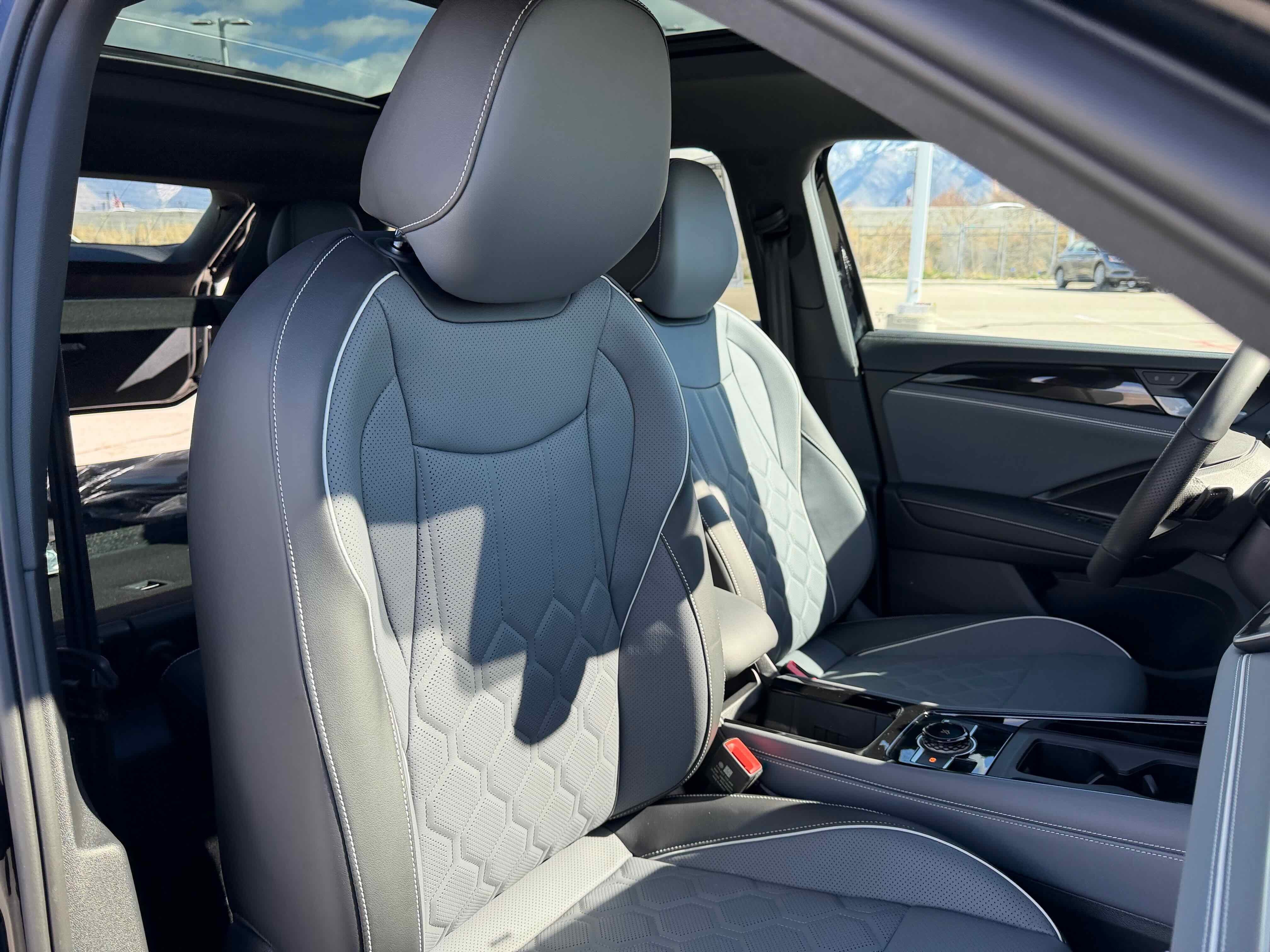 2026 Volkswagen Tiguan SEL R-Line Turbo