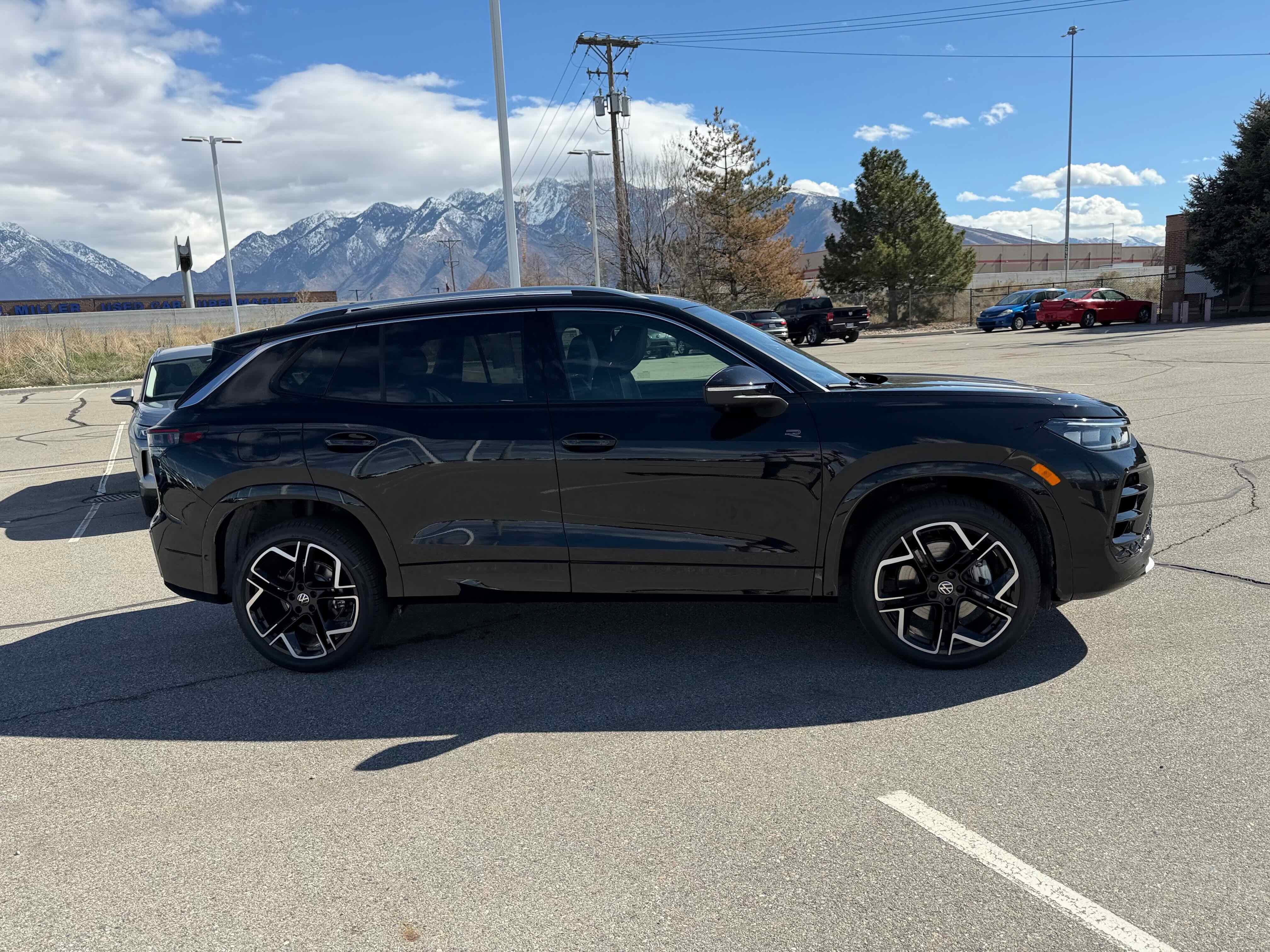 2026 Volkswagen Tiguan SEL R-Line Turbo