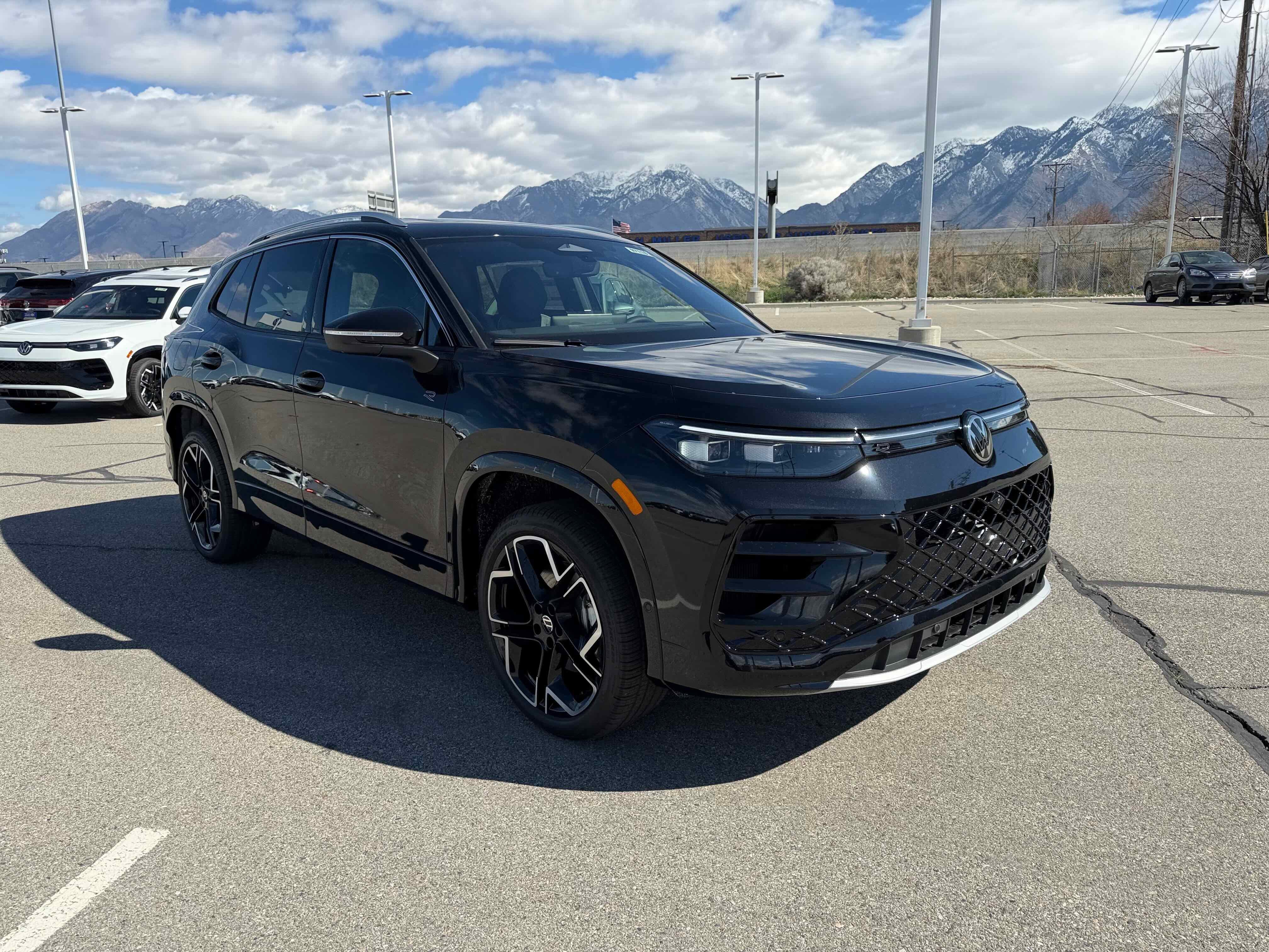 2026 Volkswagen Tiguan SEL R-Line Turbo