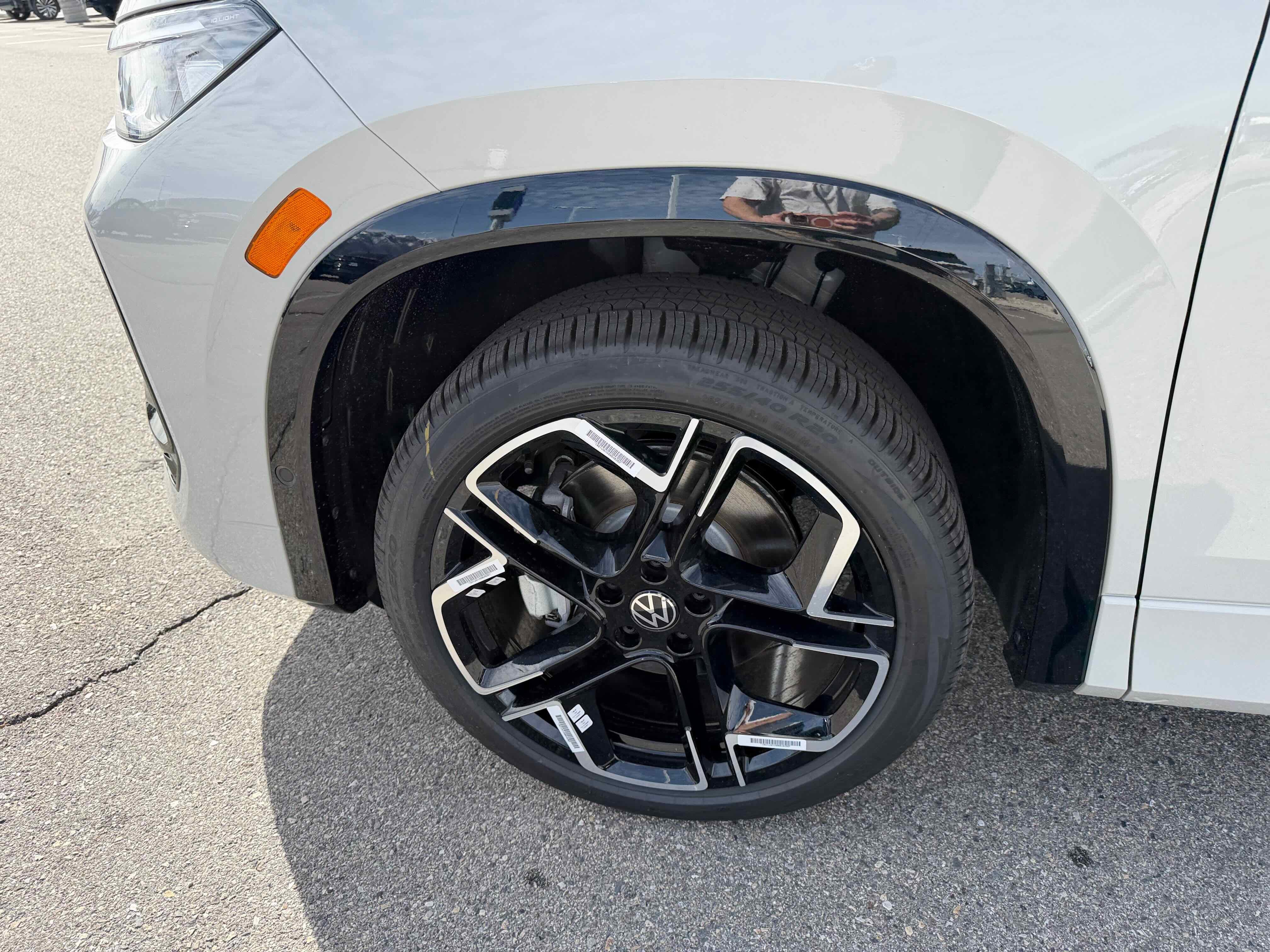 2026 Volkswagen Tiguan SEL R-Line Turbo