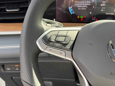 2026 Volkswagen Tiguan SEL R-Line Turbo