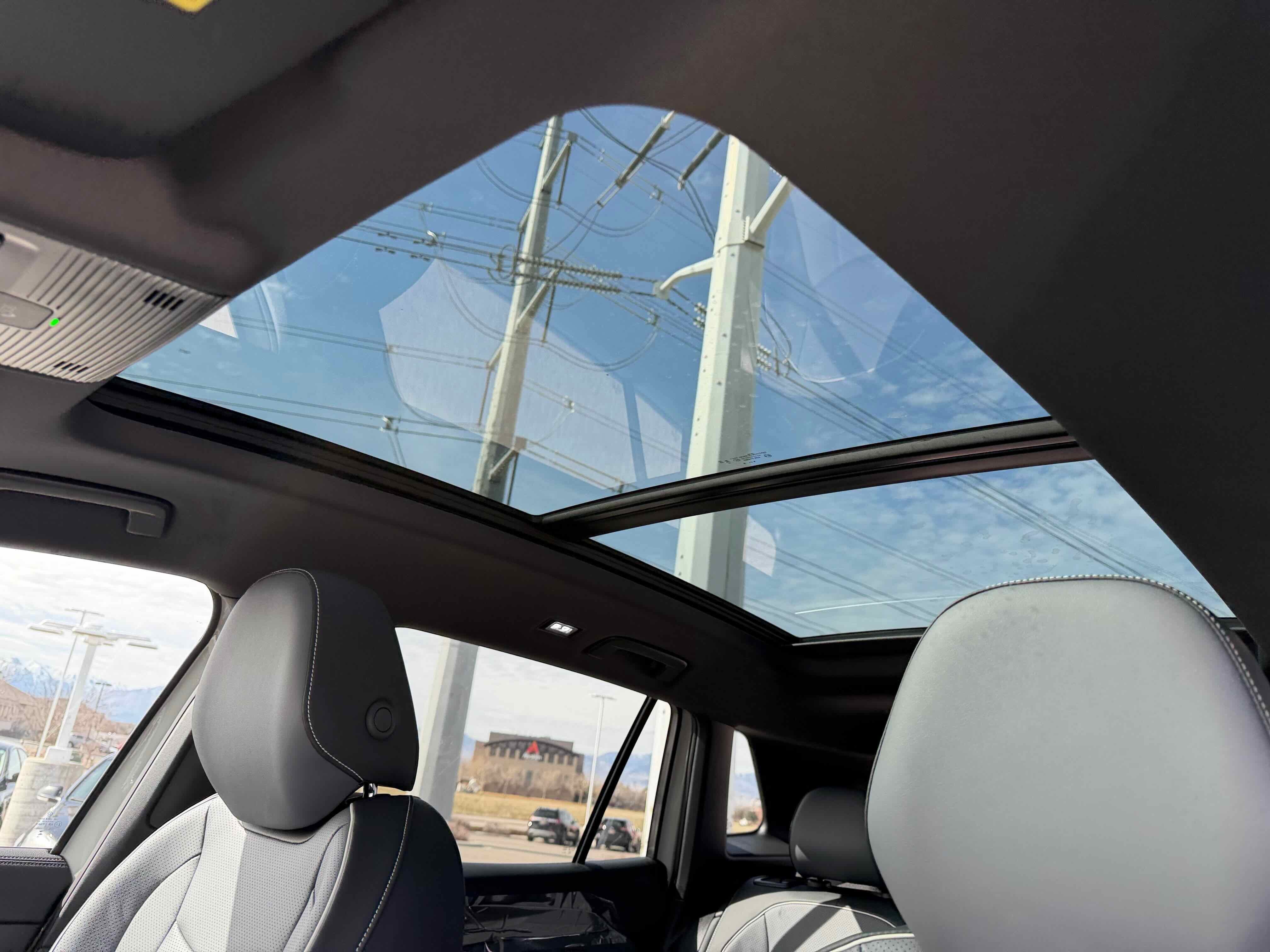 2026 Volkswagen Tiguan SEL R-Line Turbo