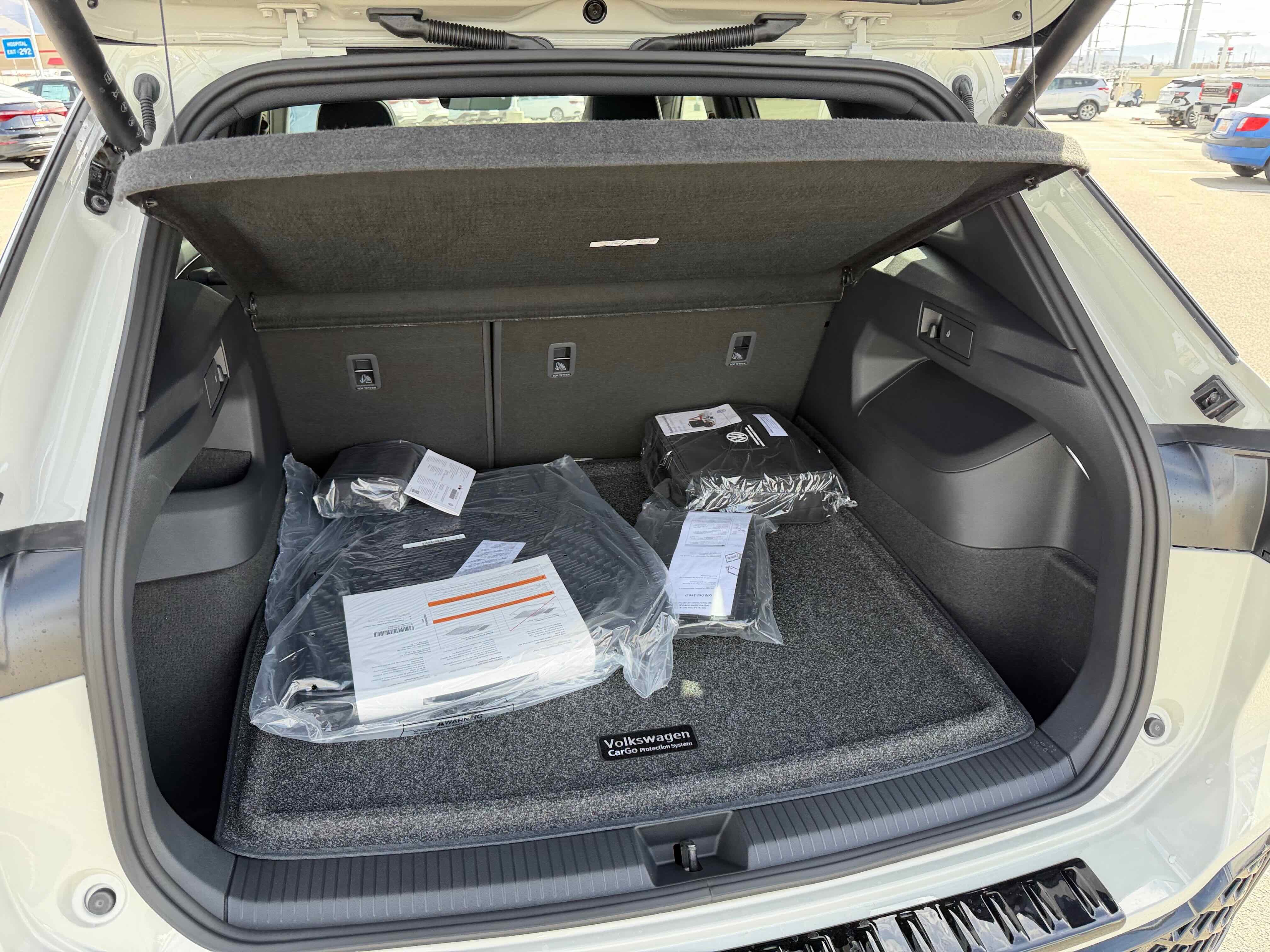 2026 Volkswagen Tiguan SEL R-Line Turbo