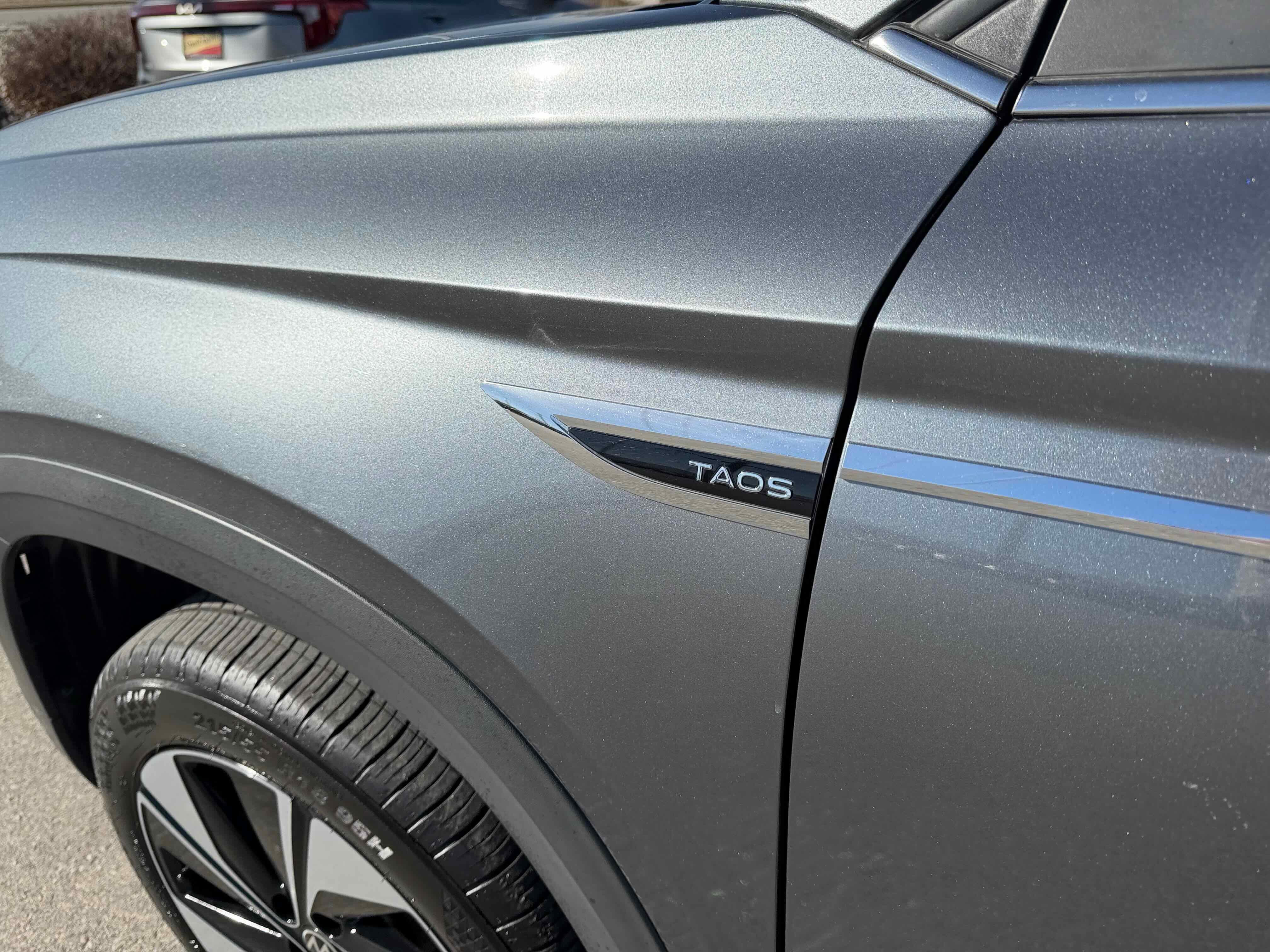 2024 Volkswagen Taos SE