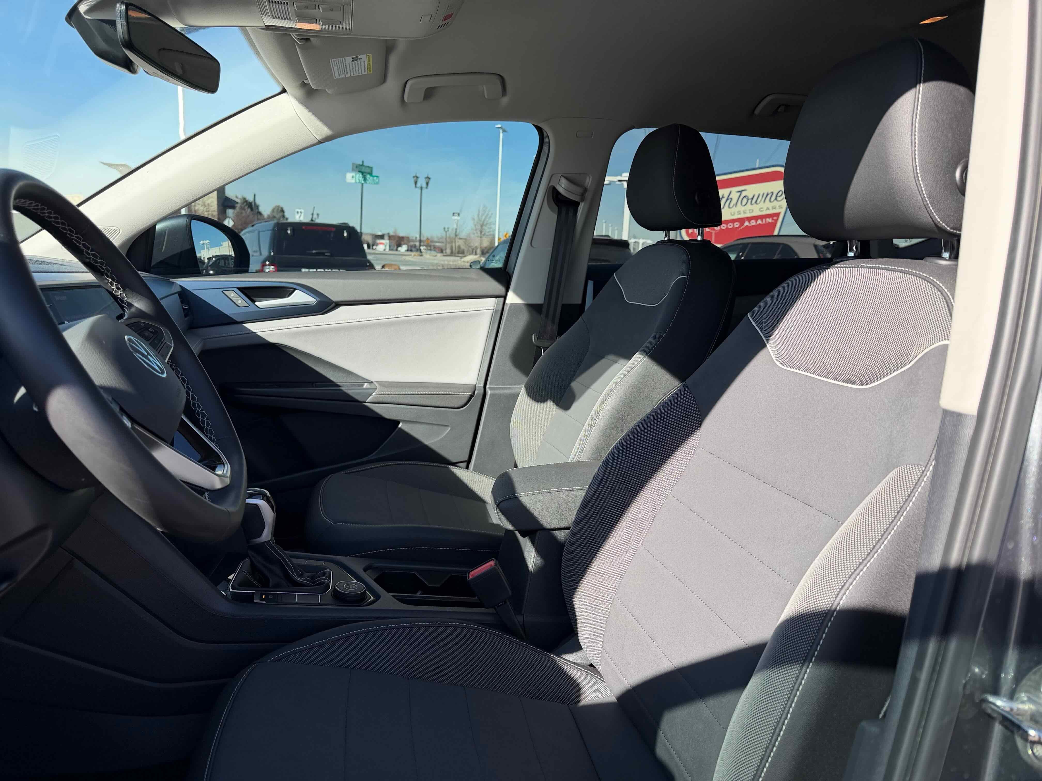 2024 Volkswagen Taos SE